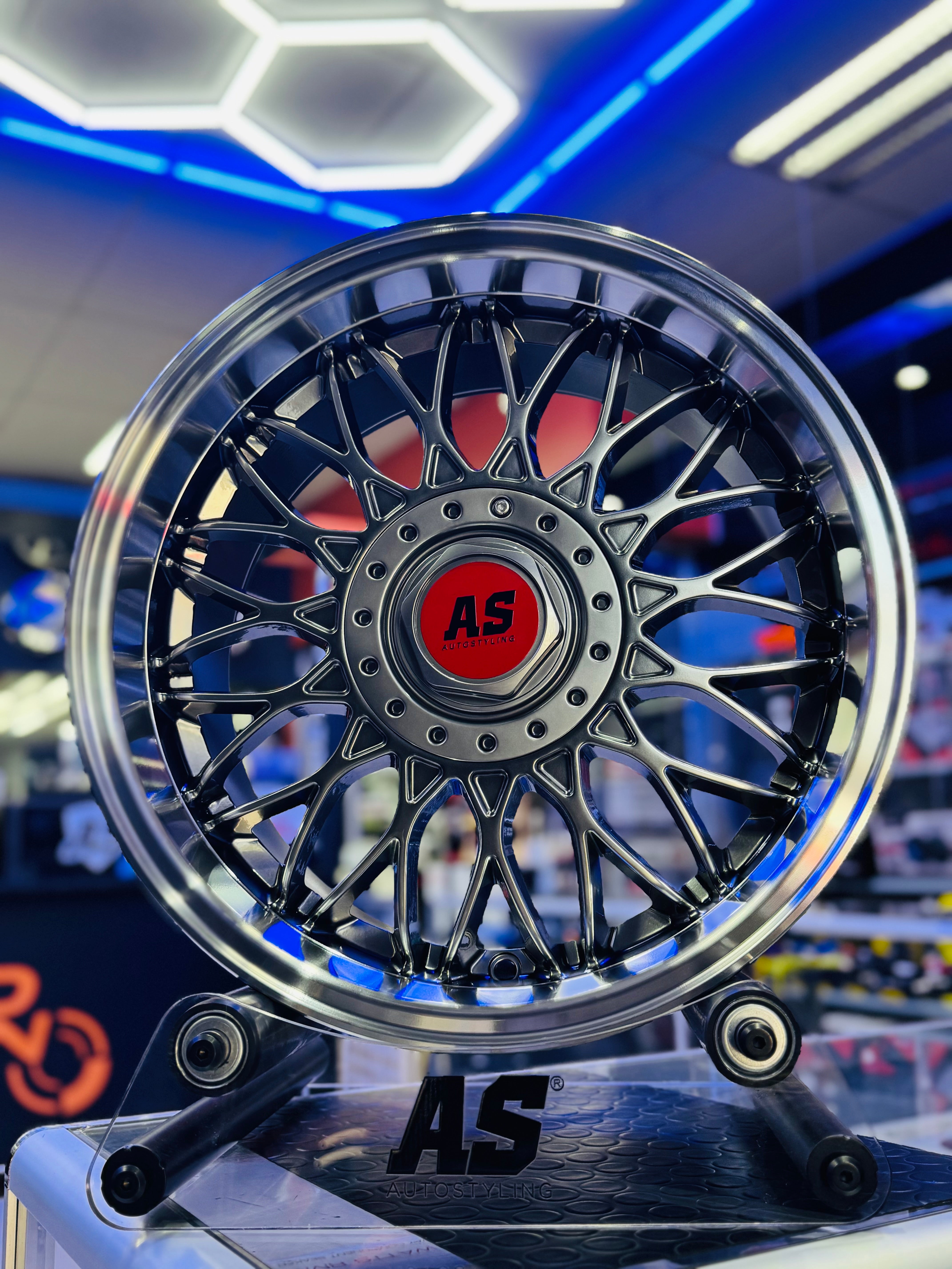 16” AS-VURA MESH / JETTA VR6 click on description for specs - Autostyling Klerksdorp