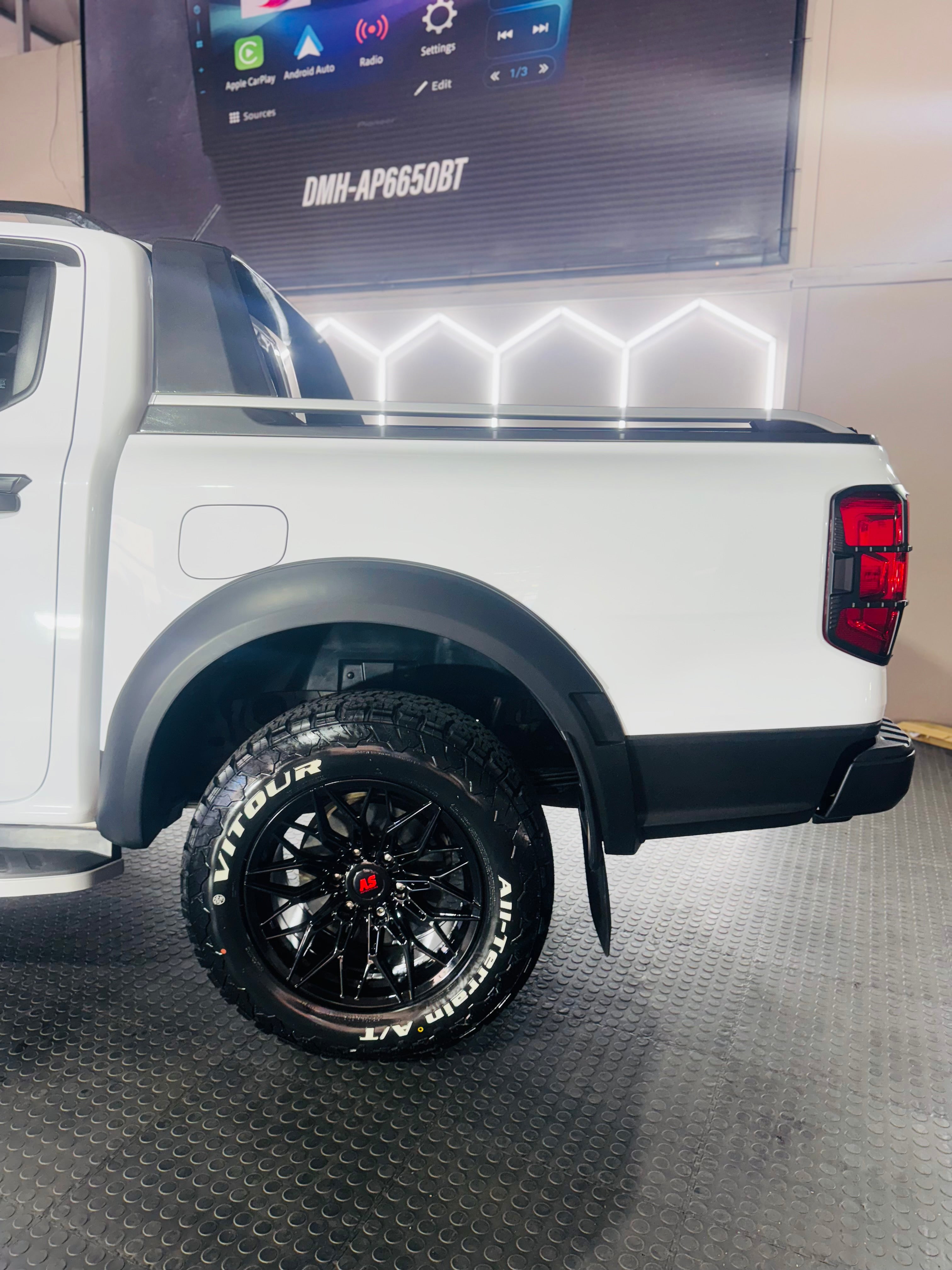 FORD RANGER Suitable To Fit - Next Gen (22-On) OEM Style Sports Roll Bar