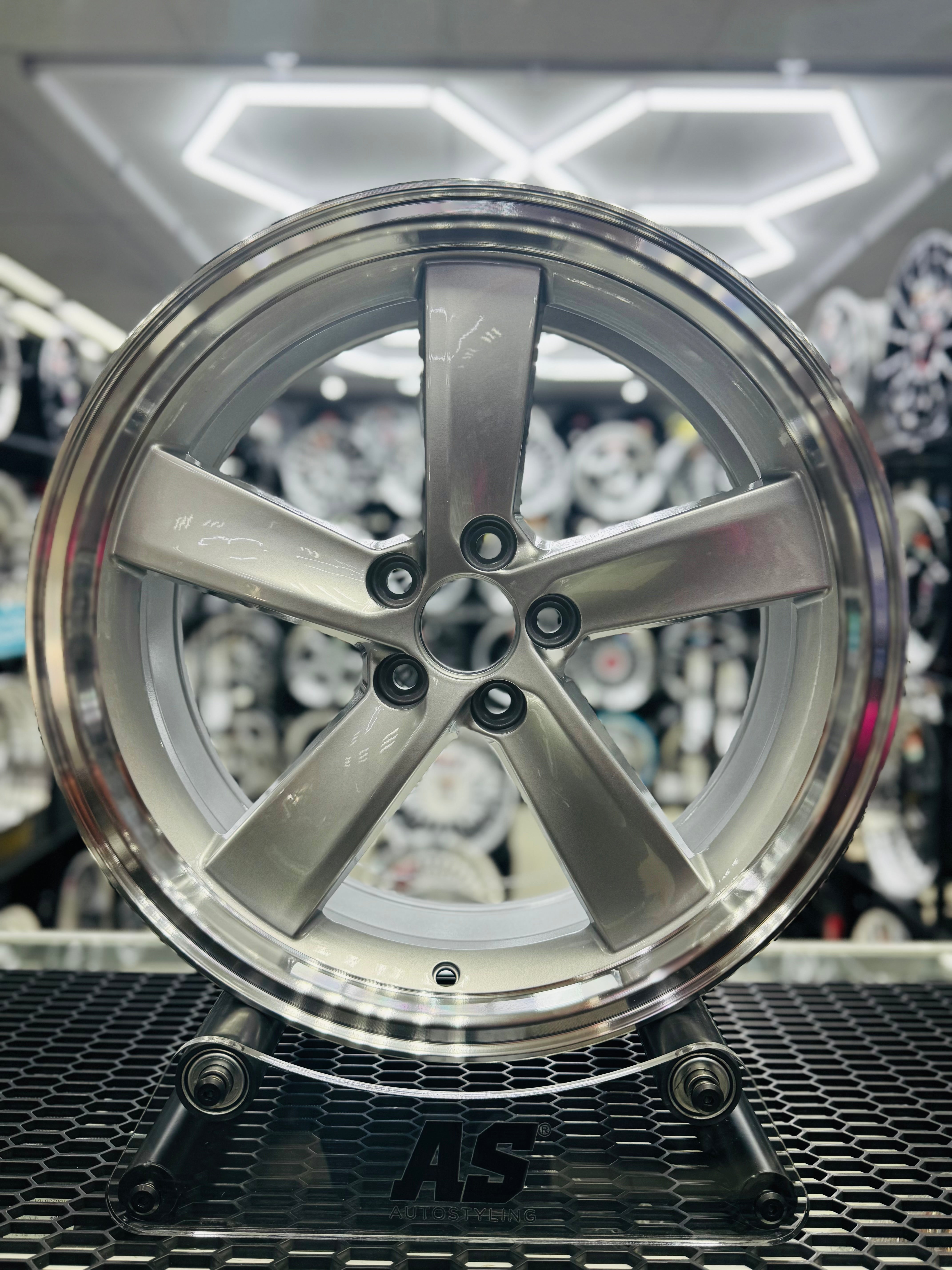 17" AS- RIVAZZA  REPS 5/100 SILVER WHEELS - Autostyling Klerksdorp
