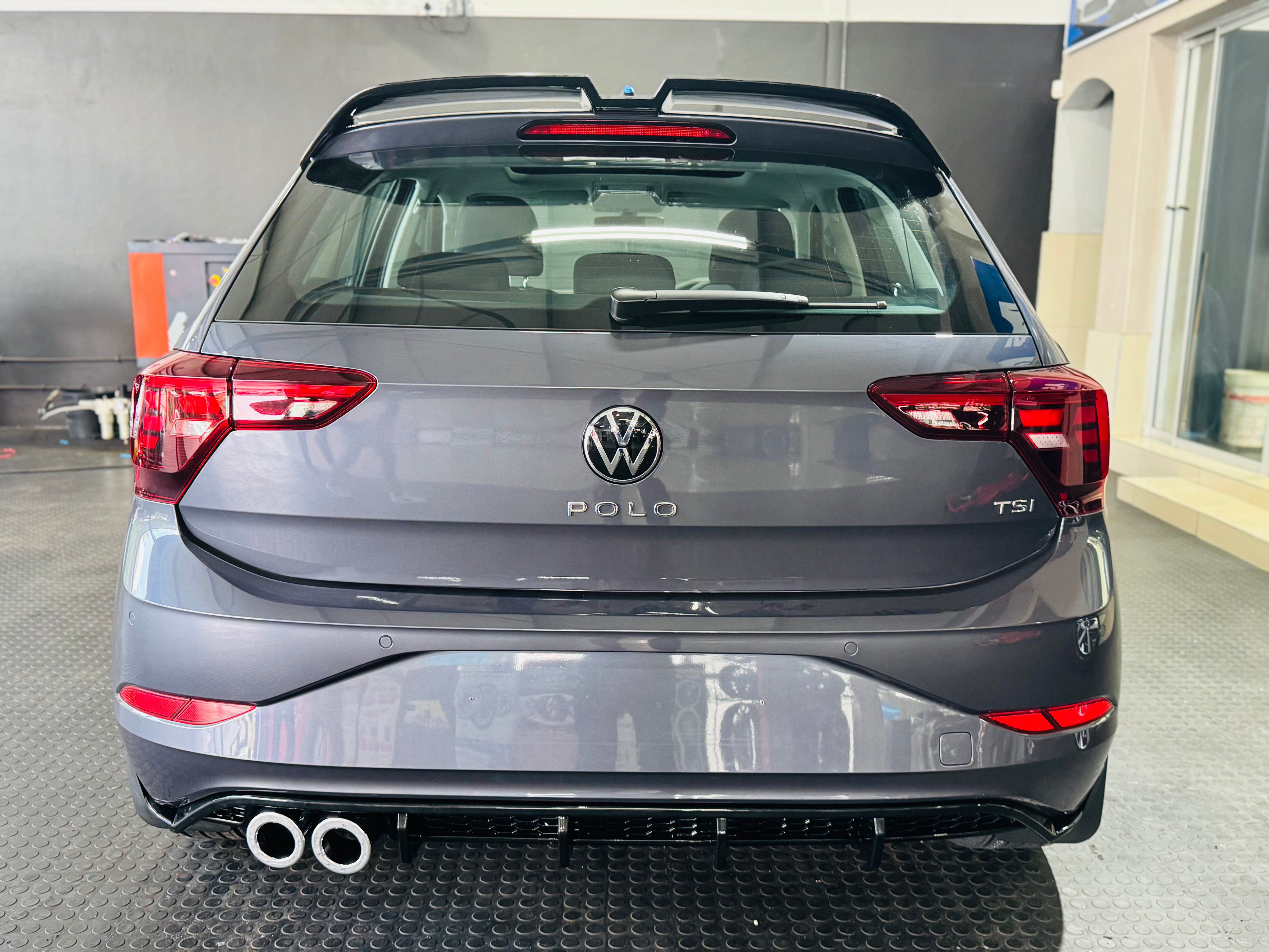 VW POLO 8 / AW TSI TO GTI STYLE AK REAR DIFFUSER GLOSS BLACK
