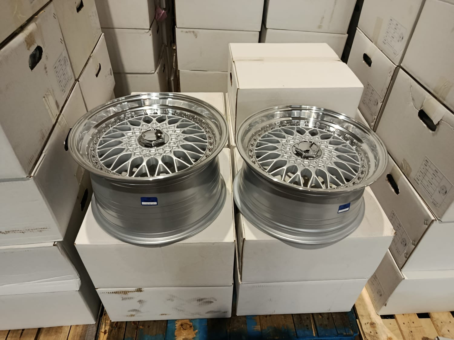 16” AS-BSX 7.5/9j  4/100 & 5/100 multi hole  SILVER