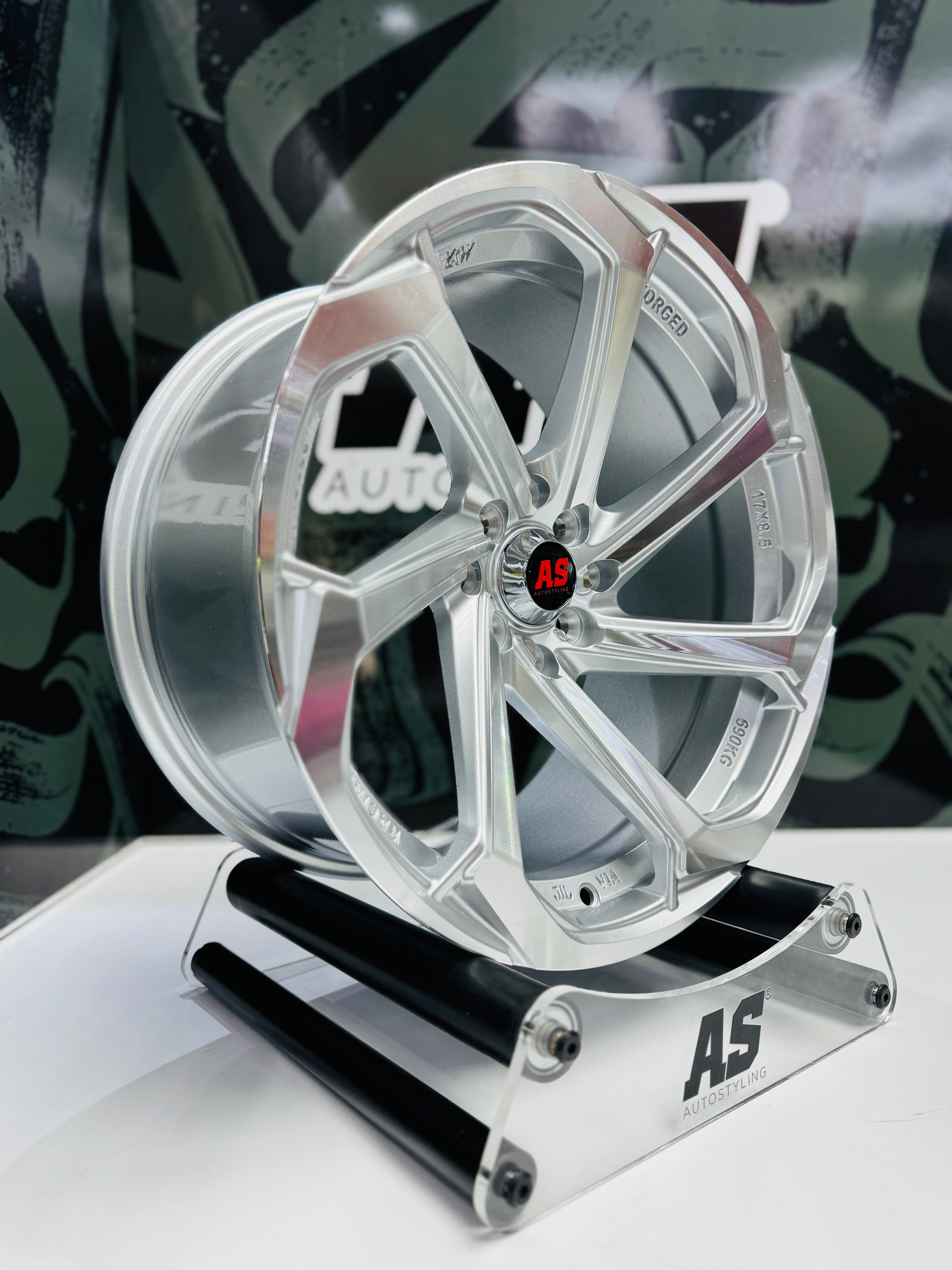 17” YKW 7038 4x100 or 4x114 & 5x100 or 5x114 rims - Autostyling Klerksdorp