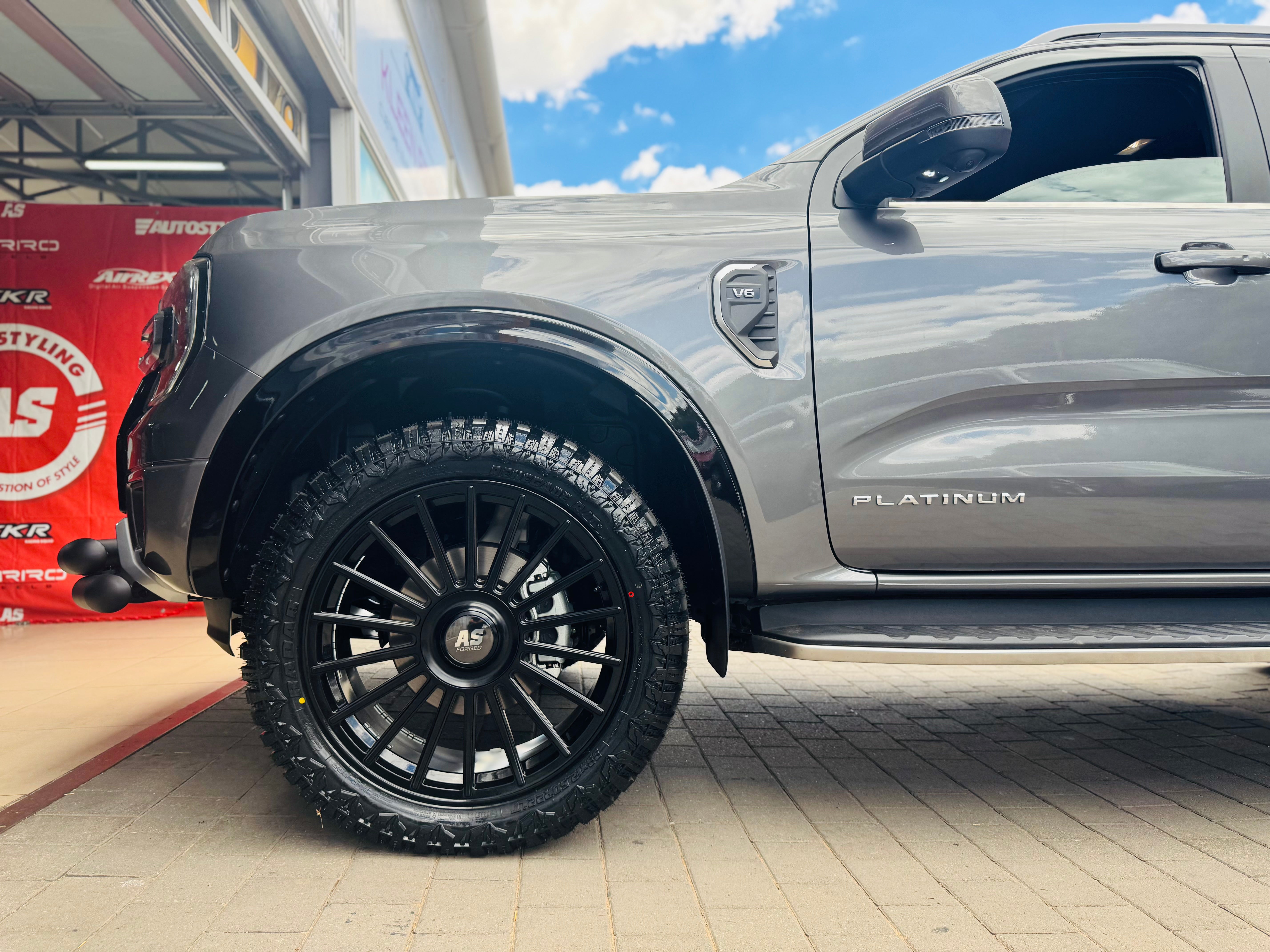 22 ” AS FULLY FORGED 022 RANGER & AMAROK FITMENT   RIMS 6/139 PCD FLOATING CAPS - Autostyling Klerksdorp