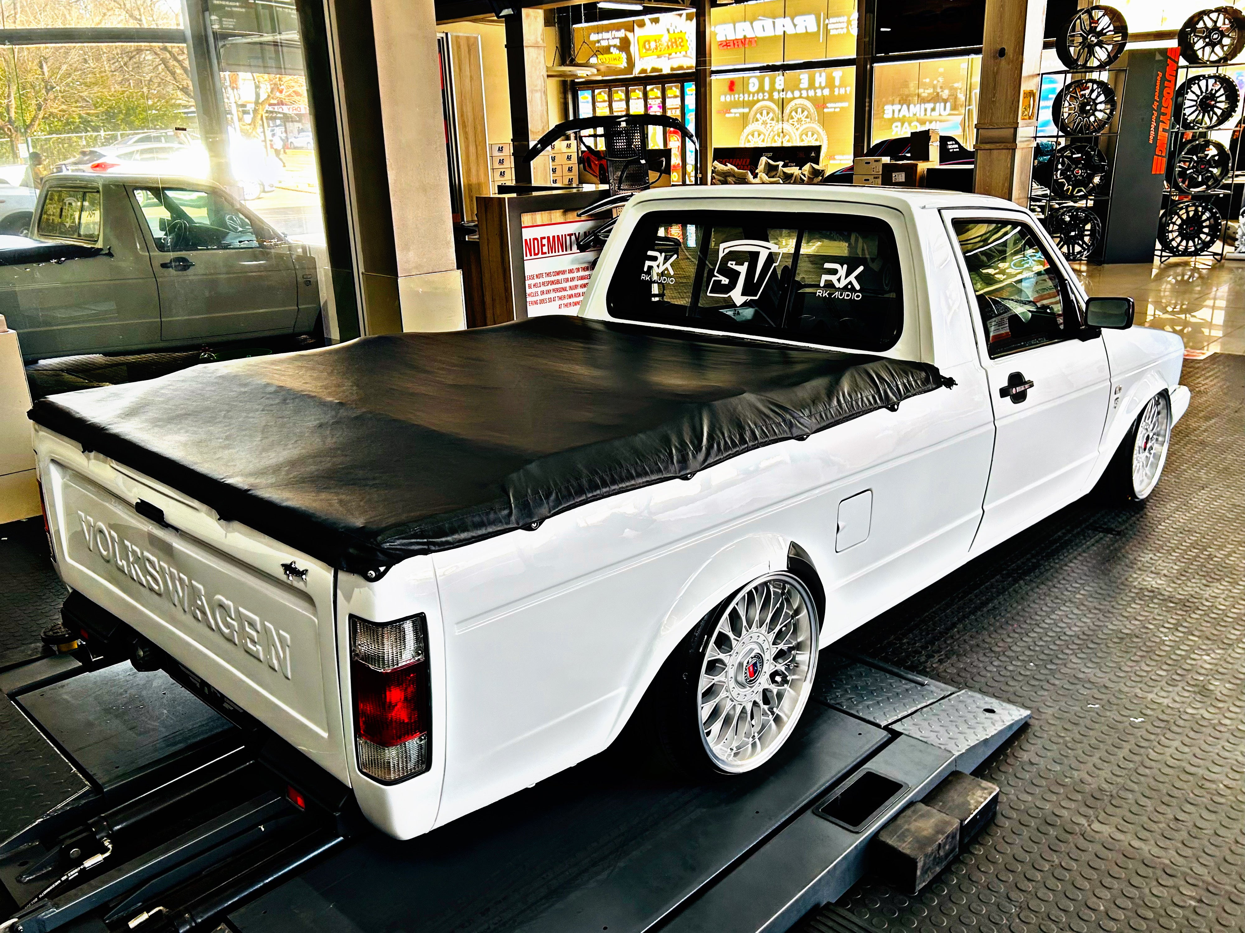 16” AS-VURA MESH / JETTA VR6 click on description for specs