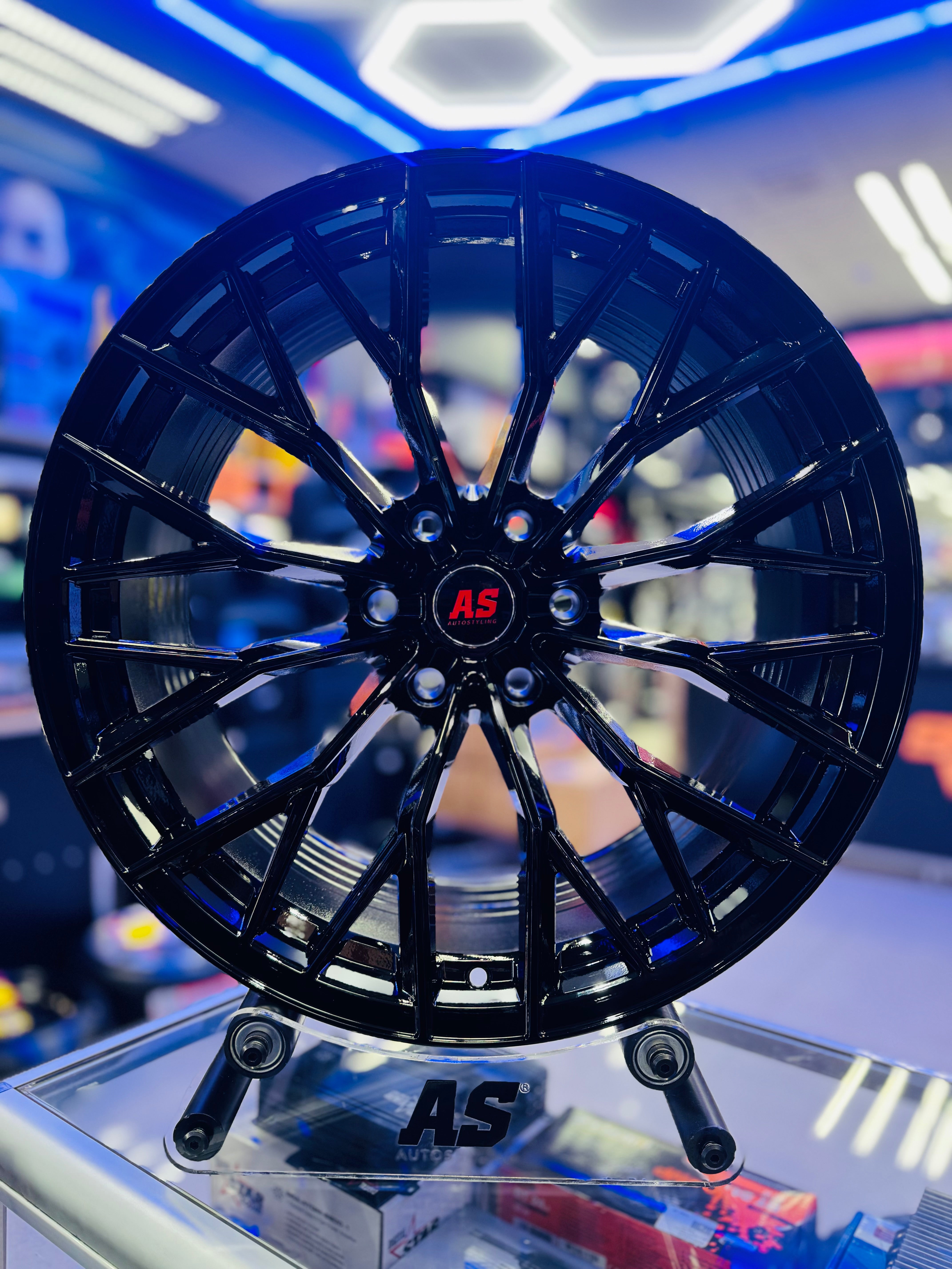 20” CONCAVO 06 GLOSS BLACK  BAKKIE RIMS 6/139 PCD