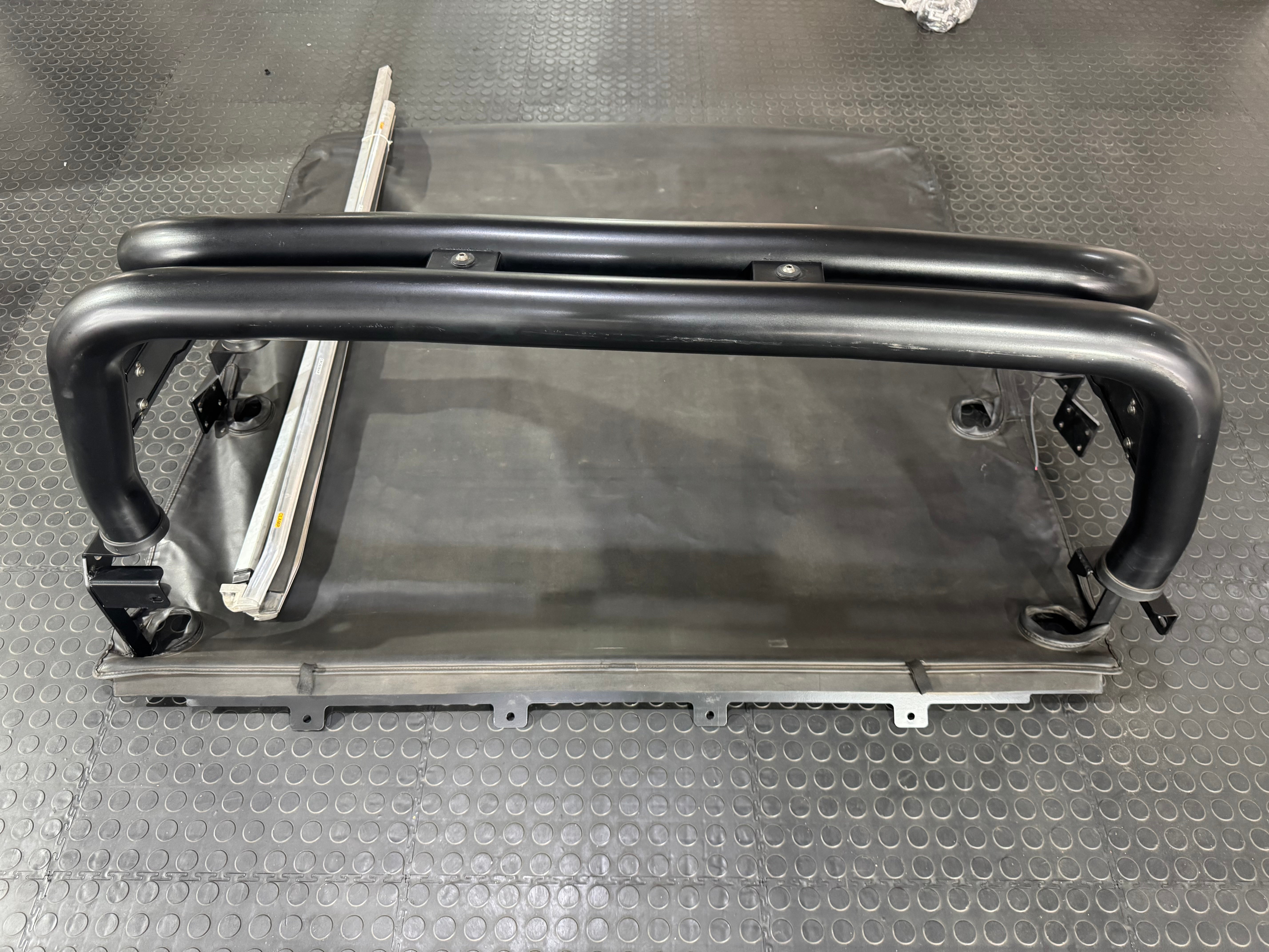 NISSAN NAVARA 2021+ OEM ROLL BAR & TONNEAU COVER PREOWNED