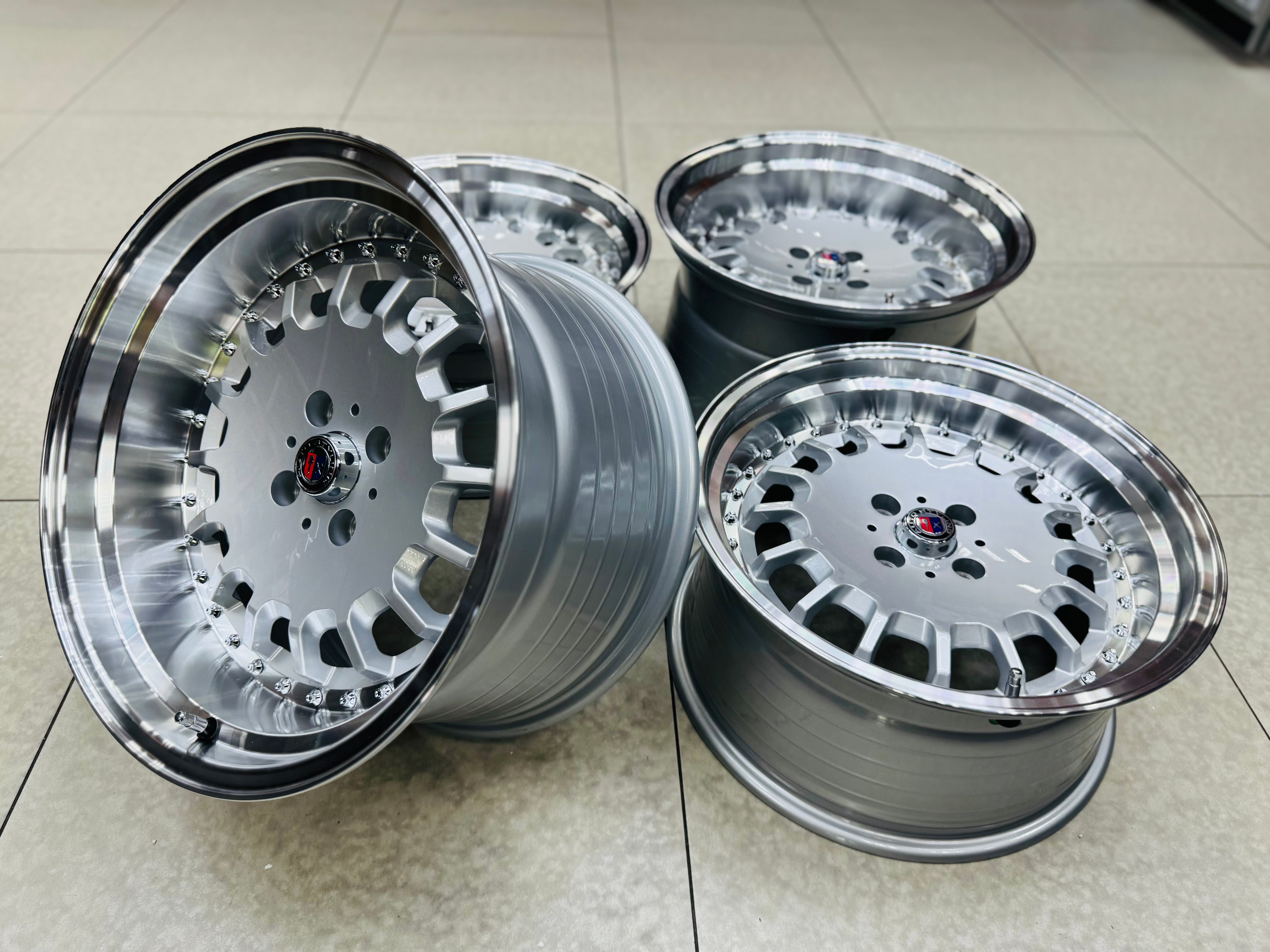 17” AS- E30 BOTTLE CAPS   8.5/10j 4/100  SILVER