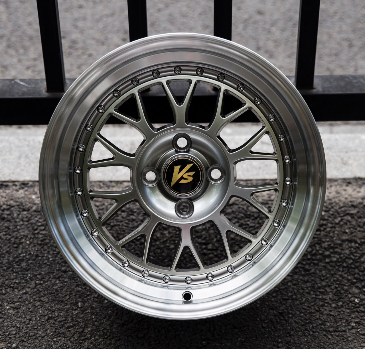 15” AS-VS 4/100
