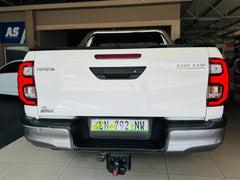 Toyota Hilux GD6 upgrade original  Vland Tail Lights With Dynamic Welcome Lighting