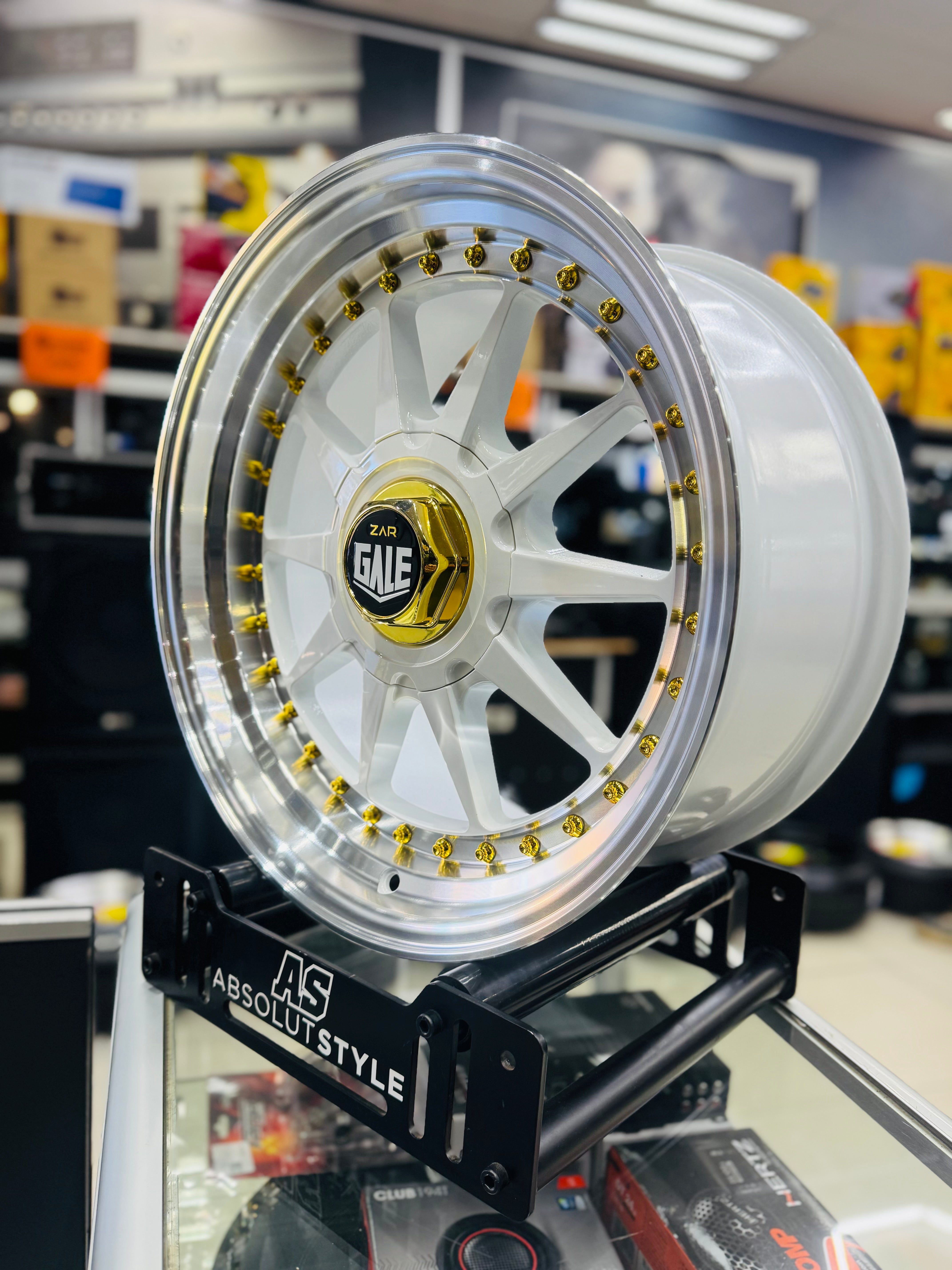 17'' GALE  4/100 & 5/100  WHITE