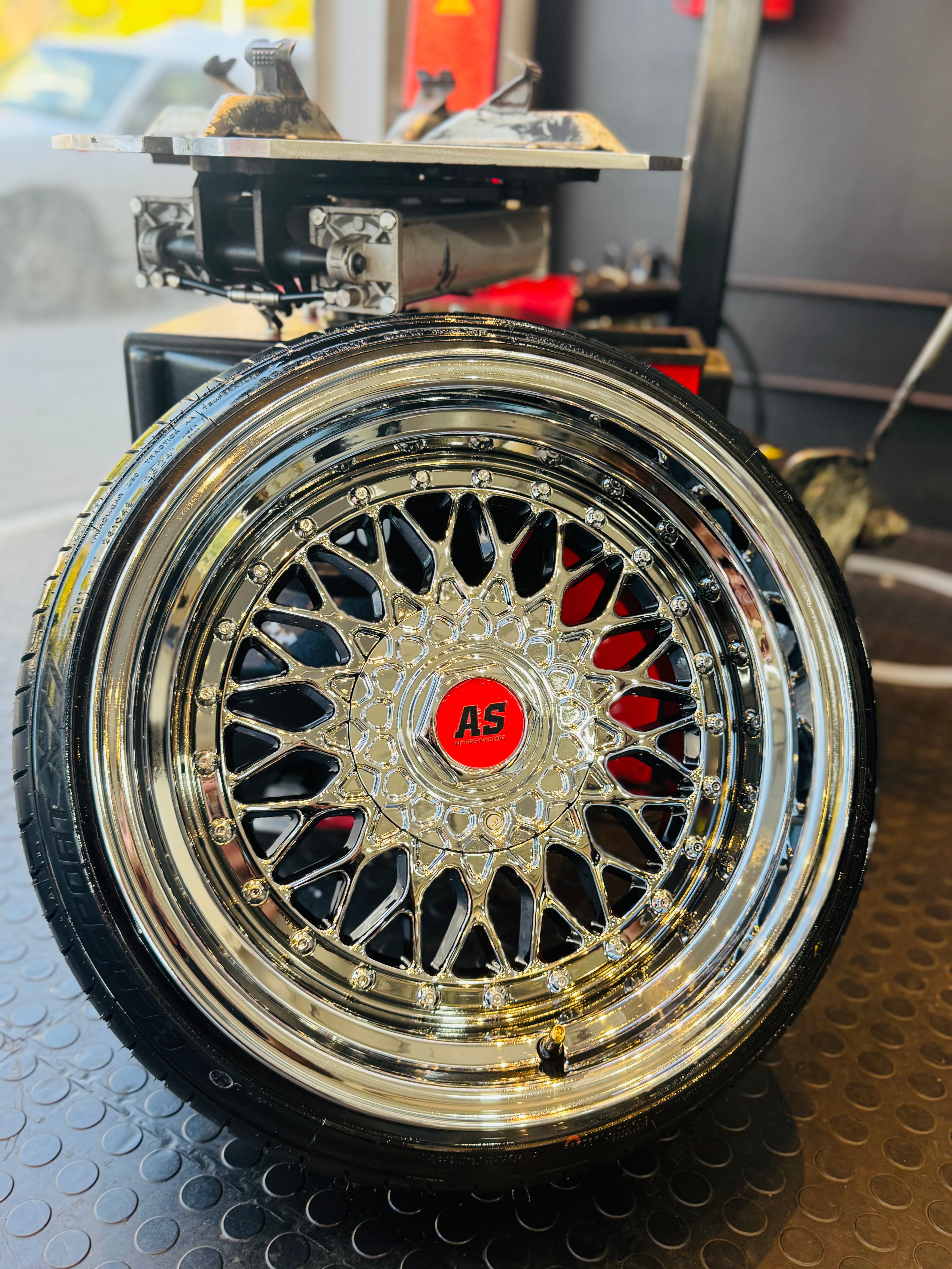 18” AS - 100SPOKE WIRE WHEEL FITS ALL CARS