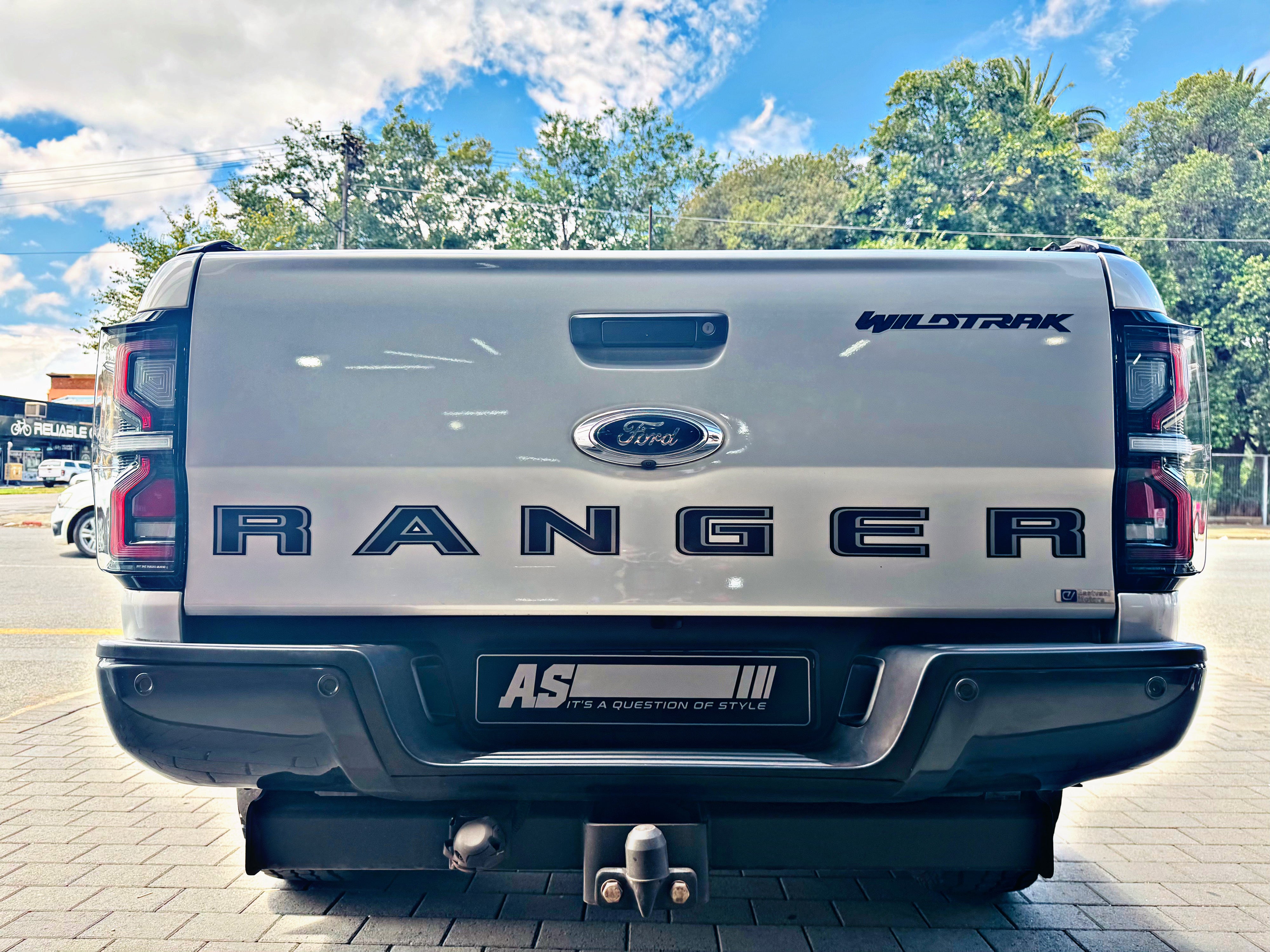 VLAND Full LED Tail Lights For Ford Ranger (T6) 2012-2018 BLACK