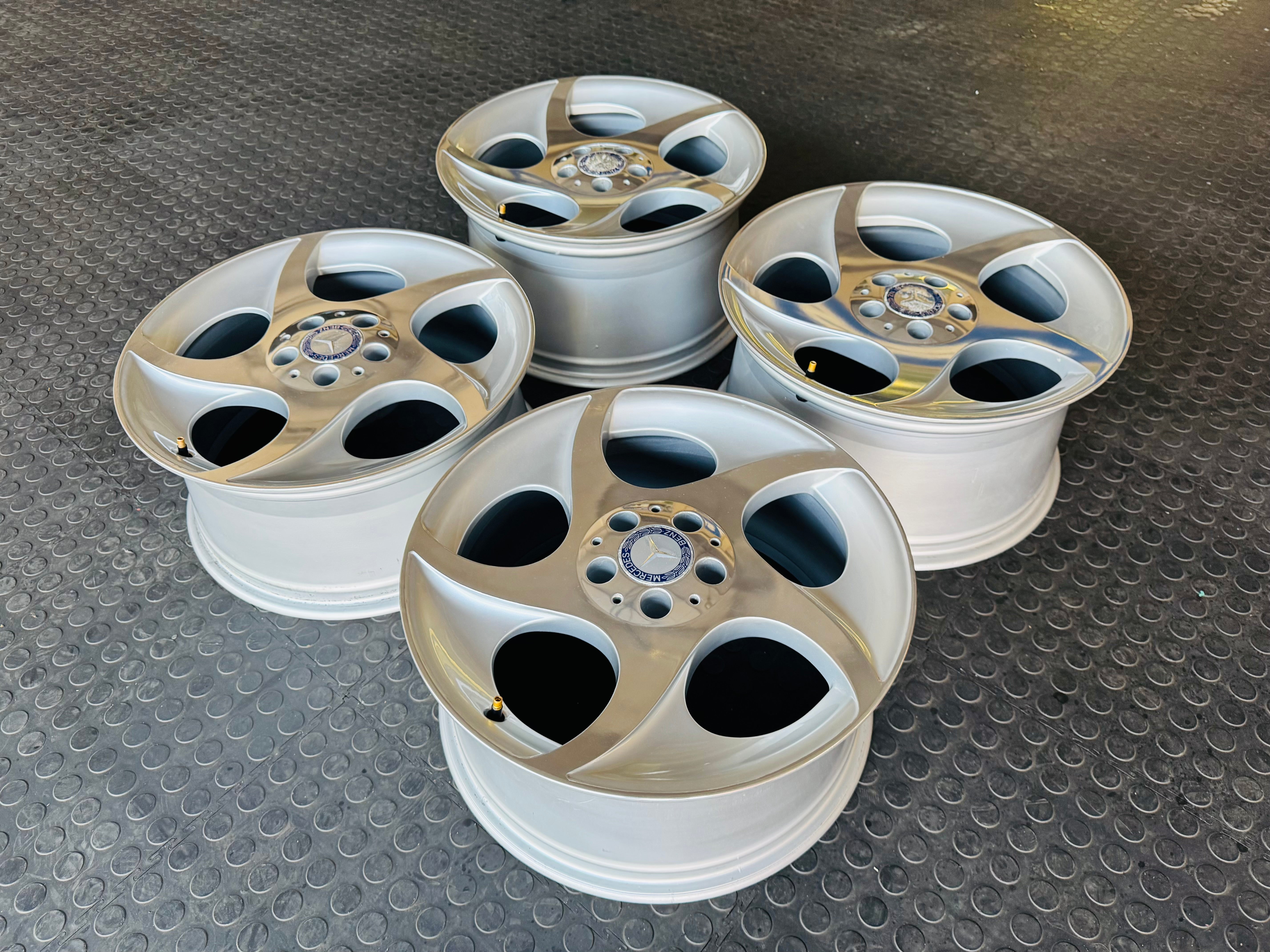 18” OEM MERC ALPHARD wheels 5x112   pcd
