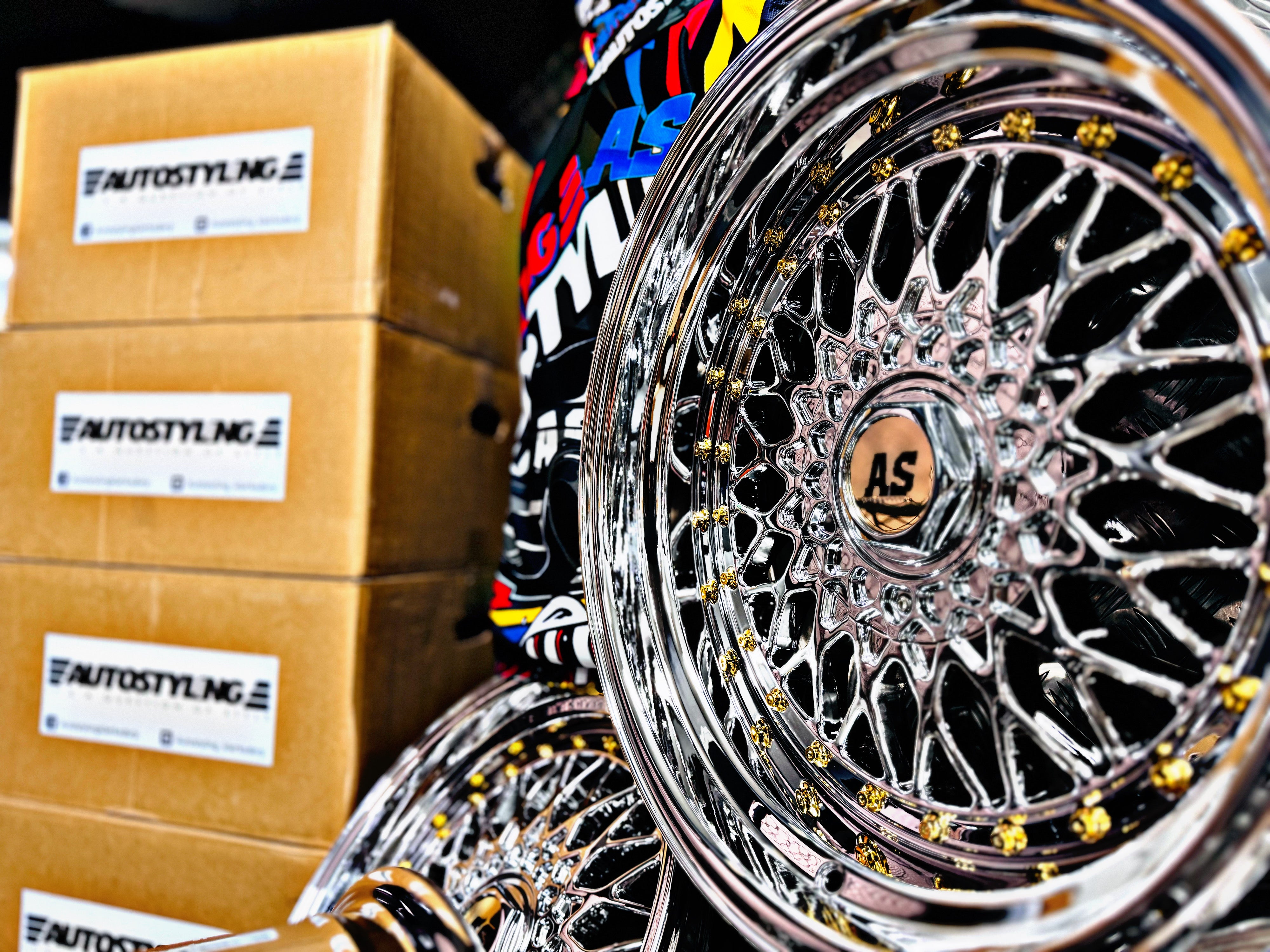 17” AS® Mesh chrome 4x100 & 5x100 10j rear GOLD STUDS