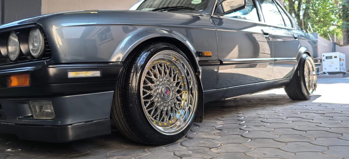 17” AS® Mesh chrome 4x100 & 5x100 10j rear GOLD STUDS