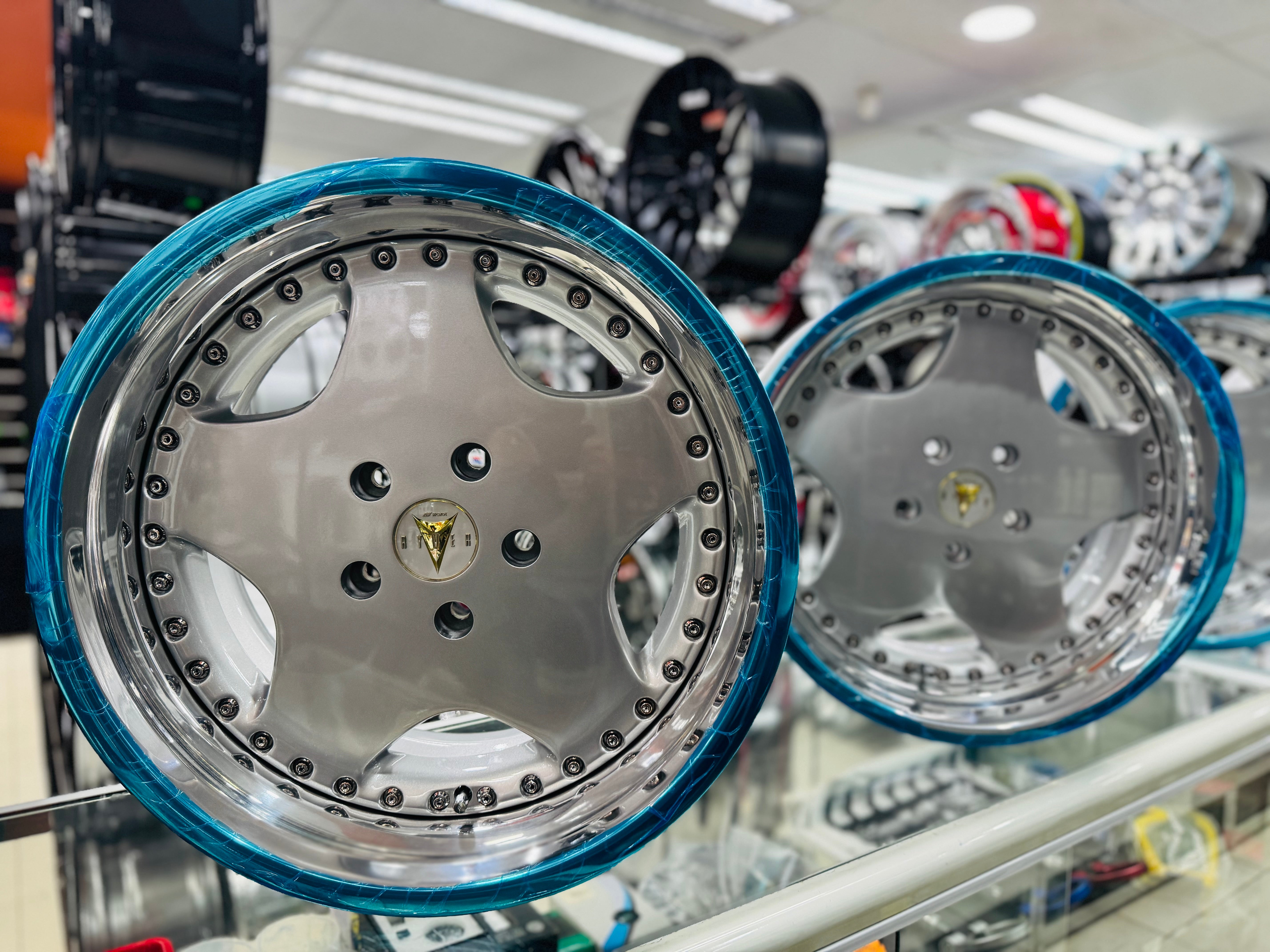 18” WORK RYVER 3 pce split wheels 5x120  pcd