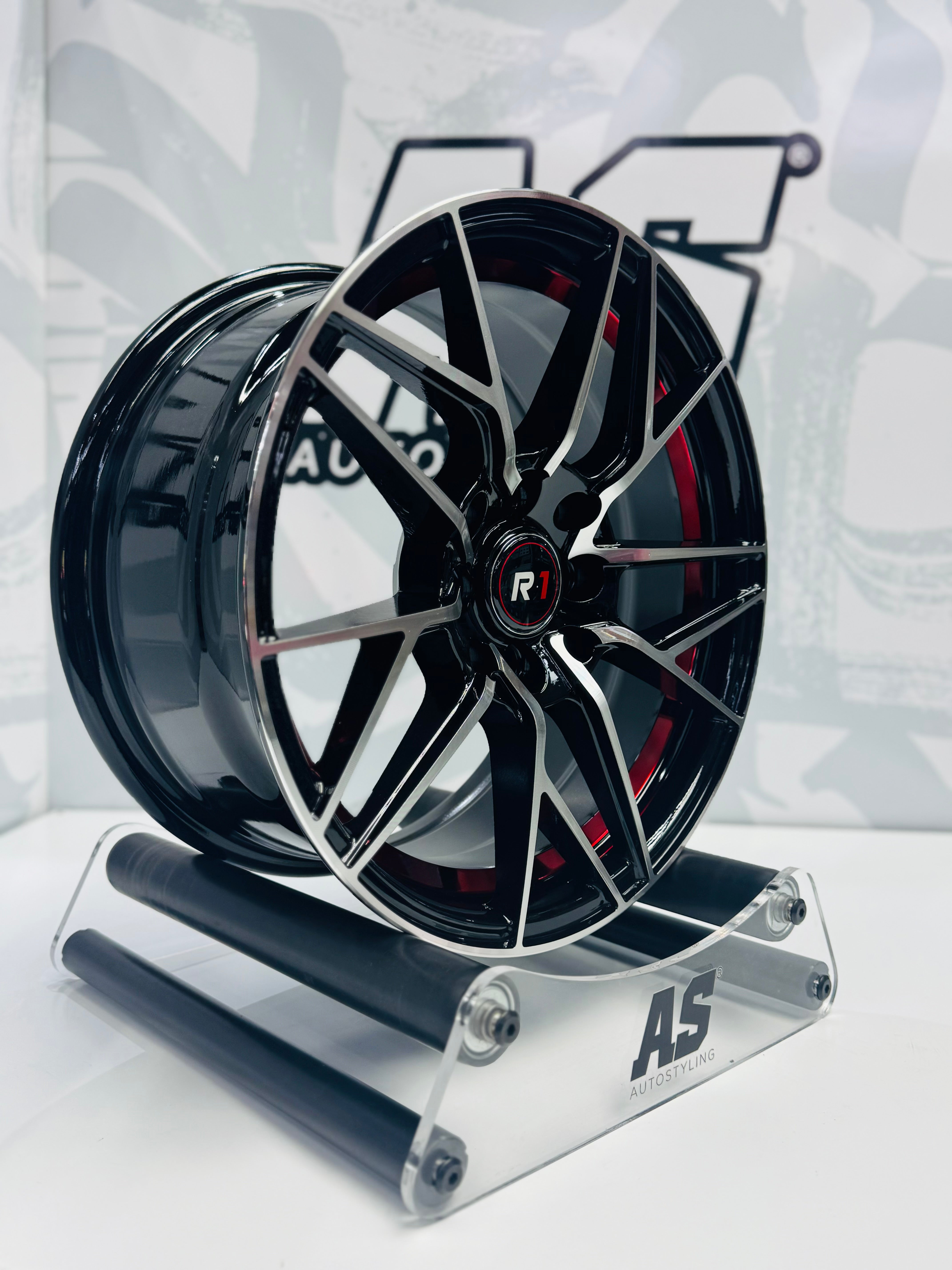 15” M8963 4x100 4x114  Machine black / red - Autostyling Klerksdorp