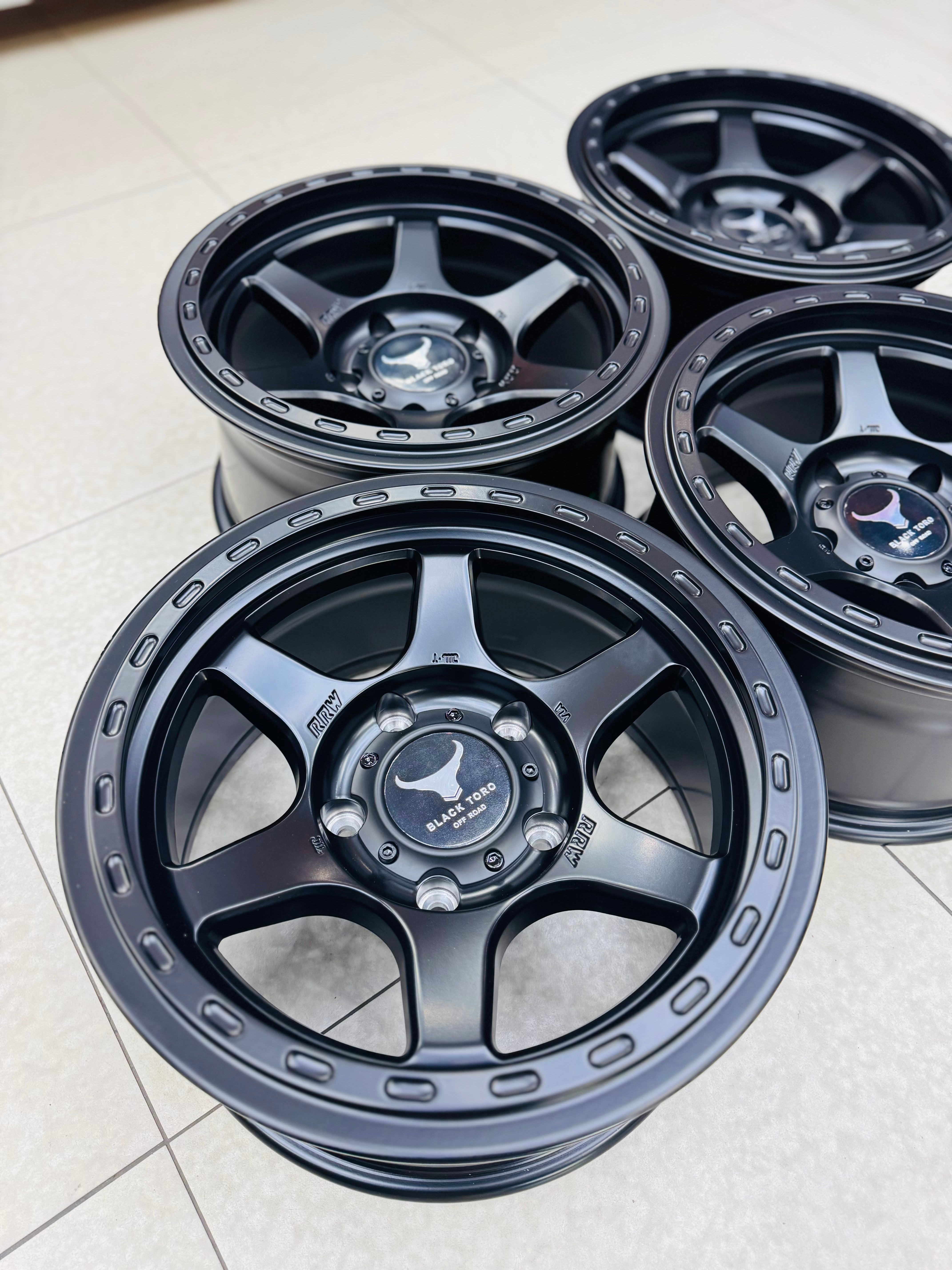 17” AS560 5x150 Toyota Land cruiser  rims 5 set