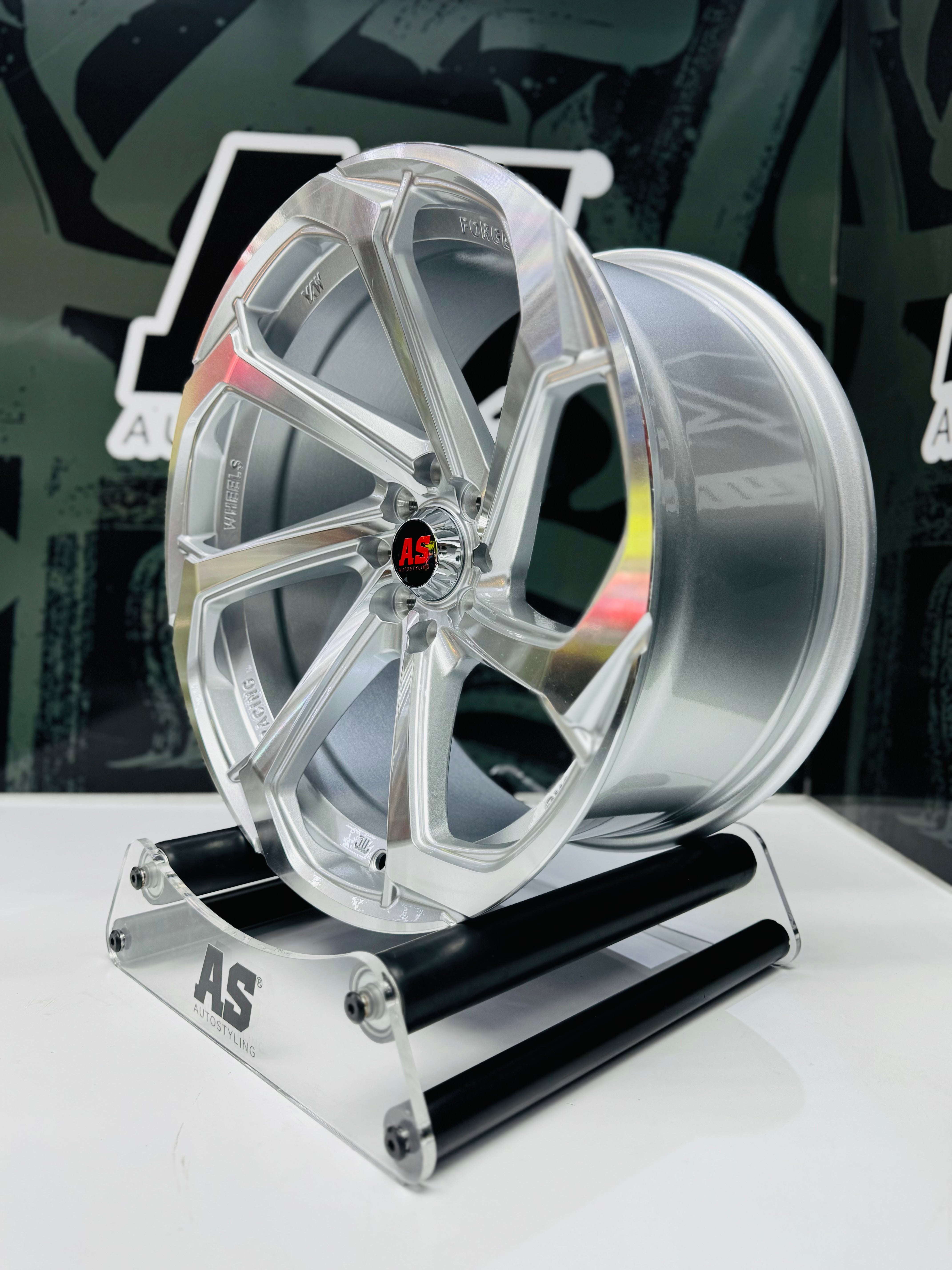 17” YKW 7038 4x100 or 4x114 & 5x100 or 5x114 rims - Autostyling Klerksdorp