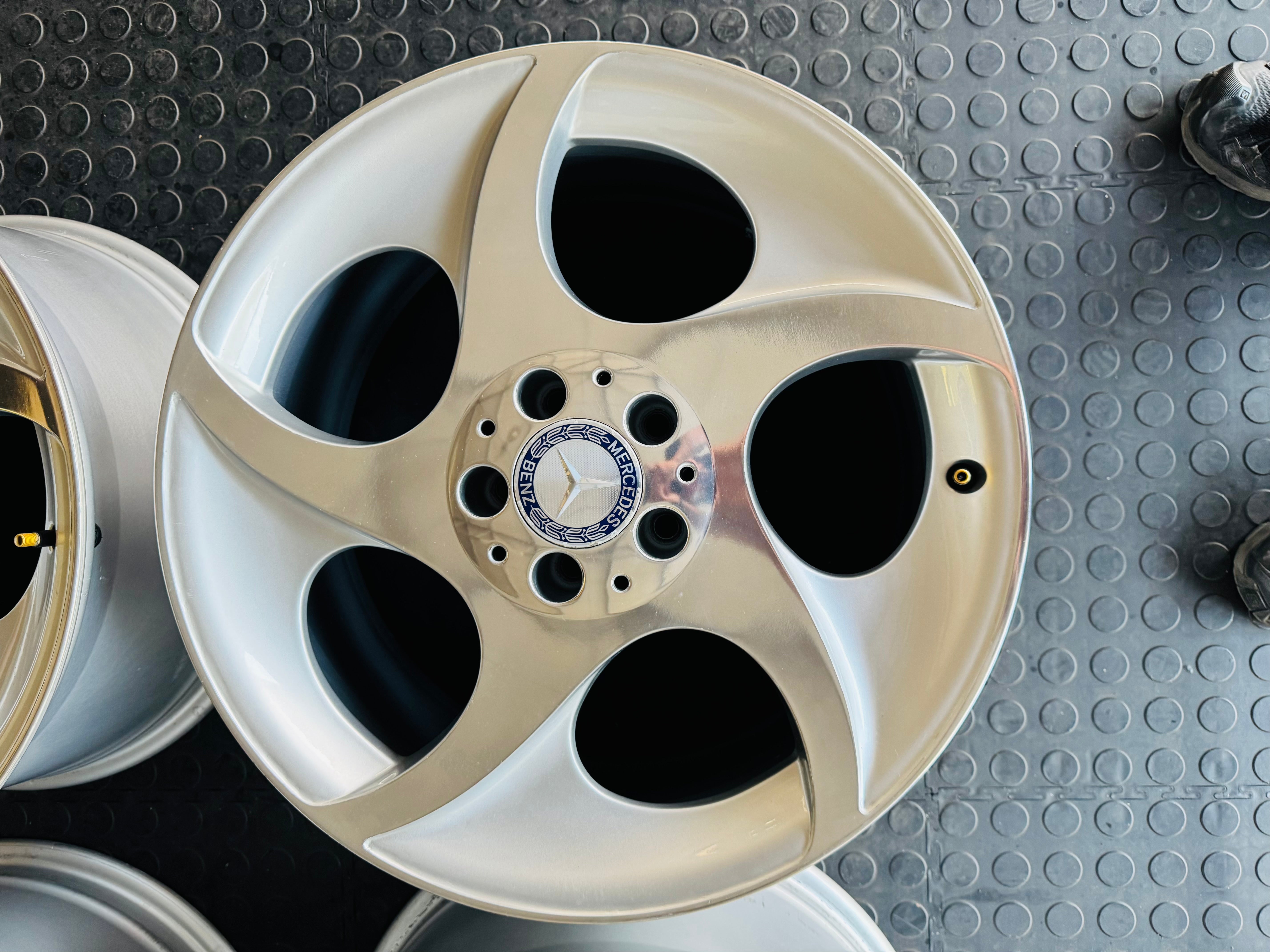 18” OEM MERC ALPHARD wheels 5x112   pcd