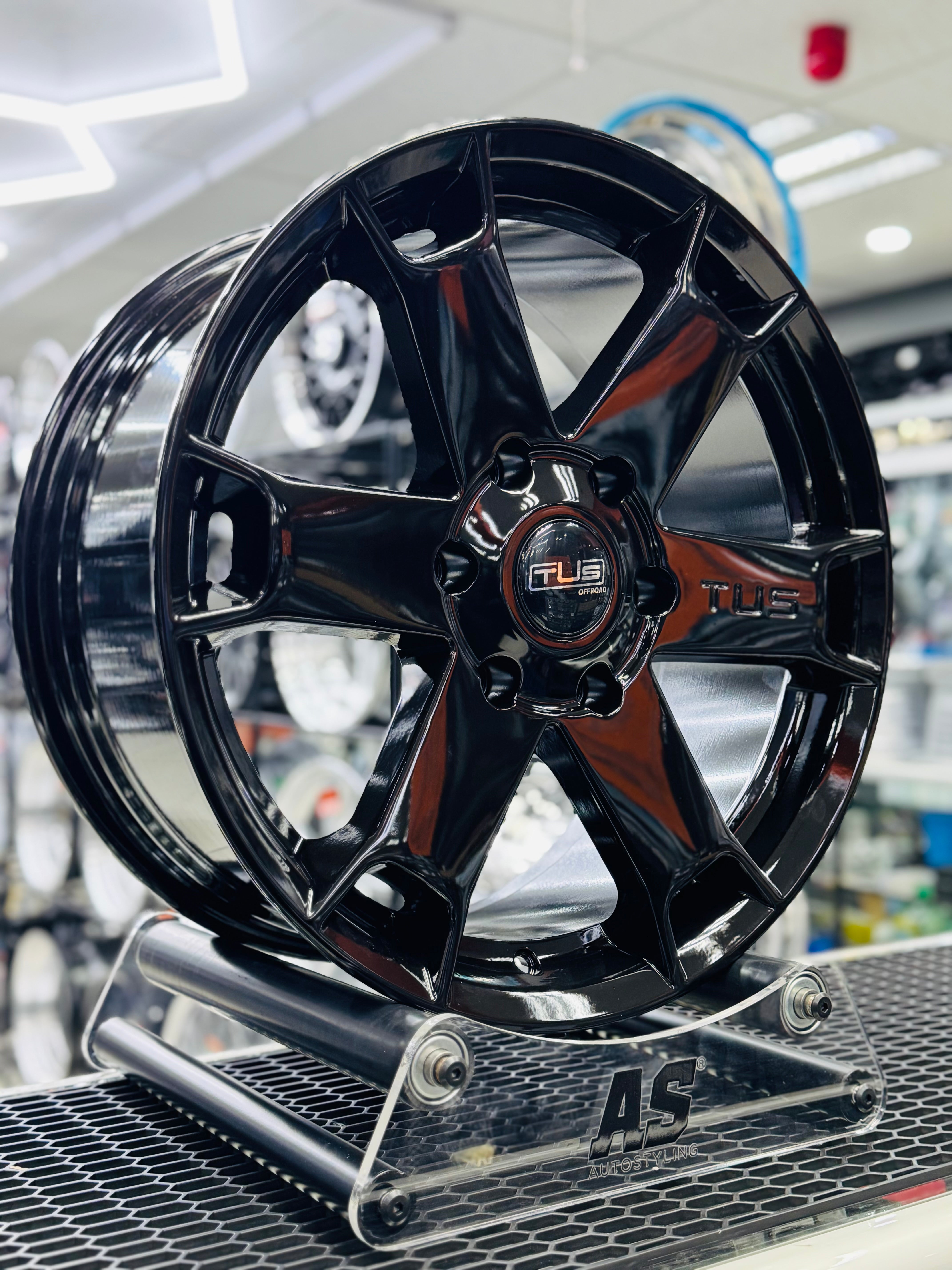 18” F82601  6/139 bakkie 4x4 rims gloss blk
