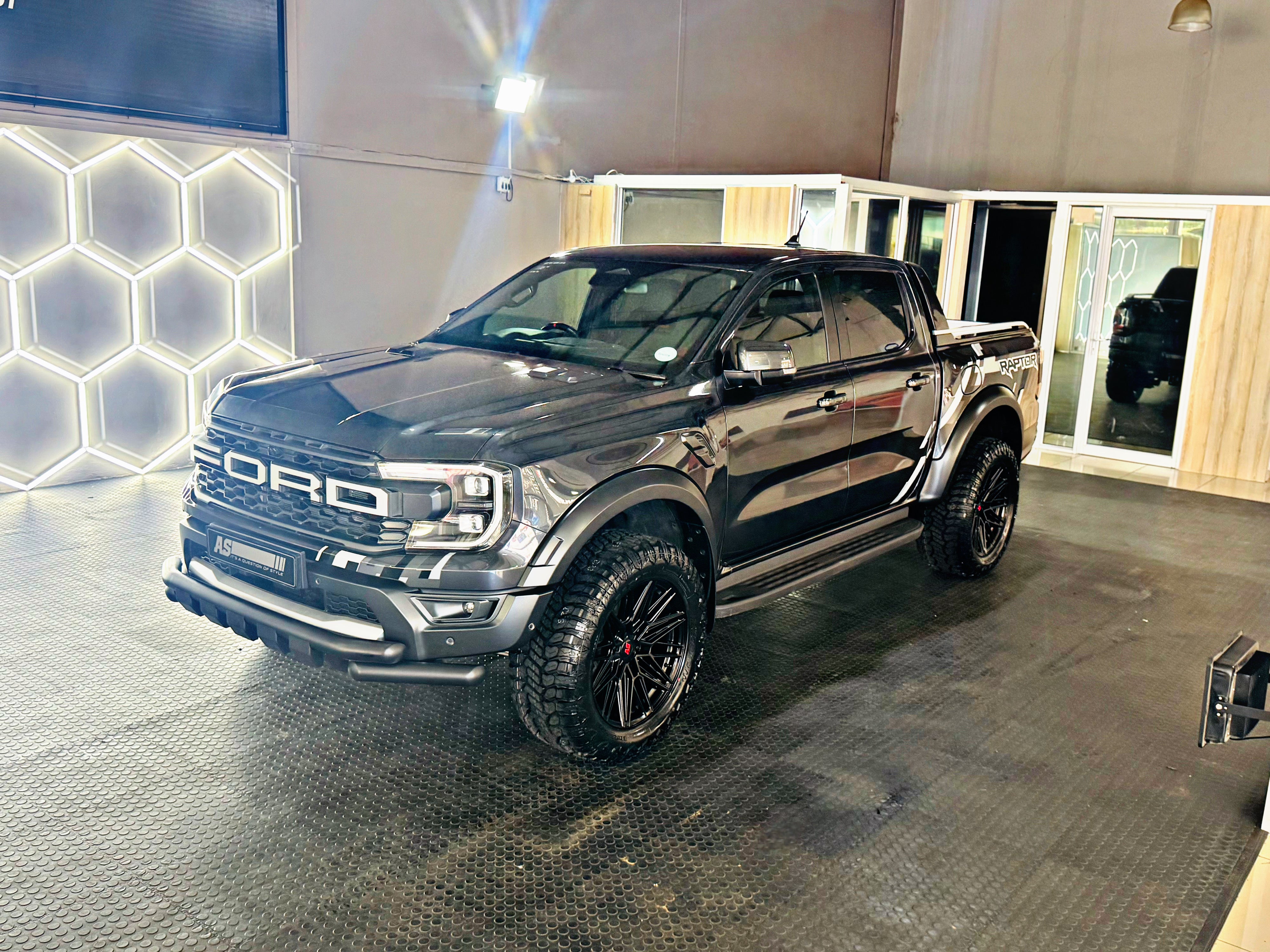 20” BT 250 BAKKIE RIMS 6/139 PCD