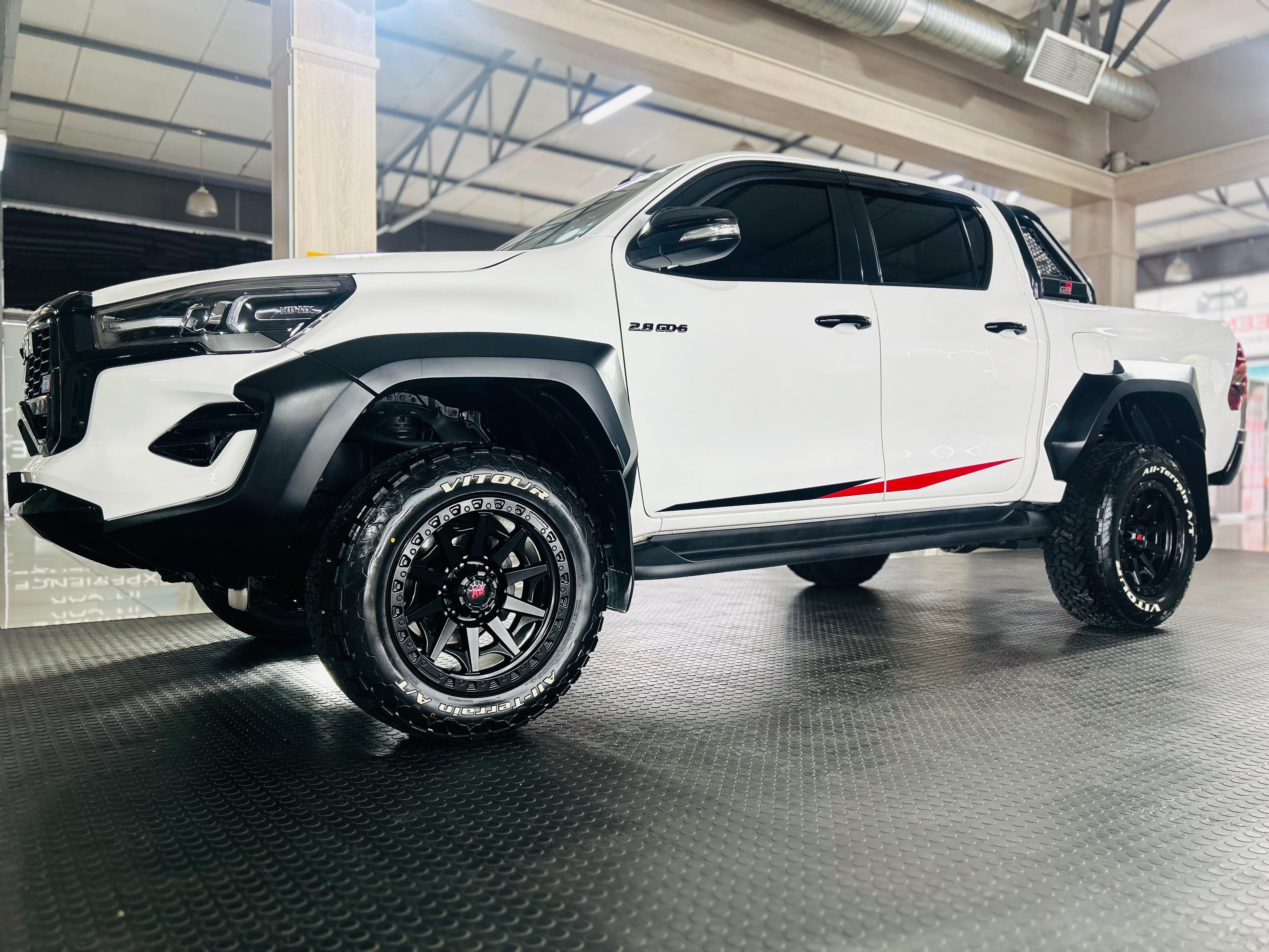 265/60/18 VITOUR ALL TERRAIN WHITE LETTER  TYRE