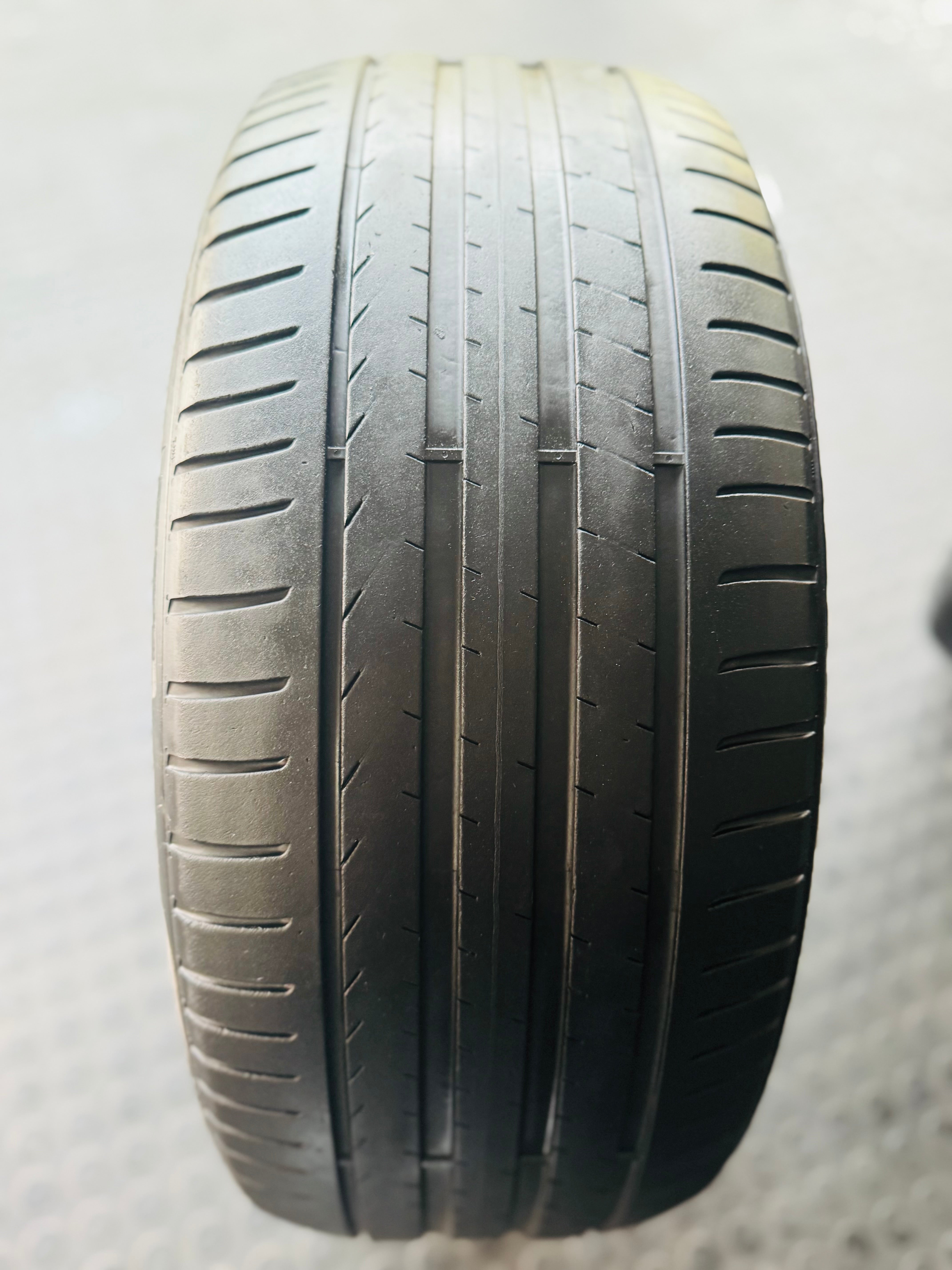 255/45/19 PIRELLI SCORPIO TYRE  ( used )