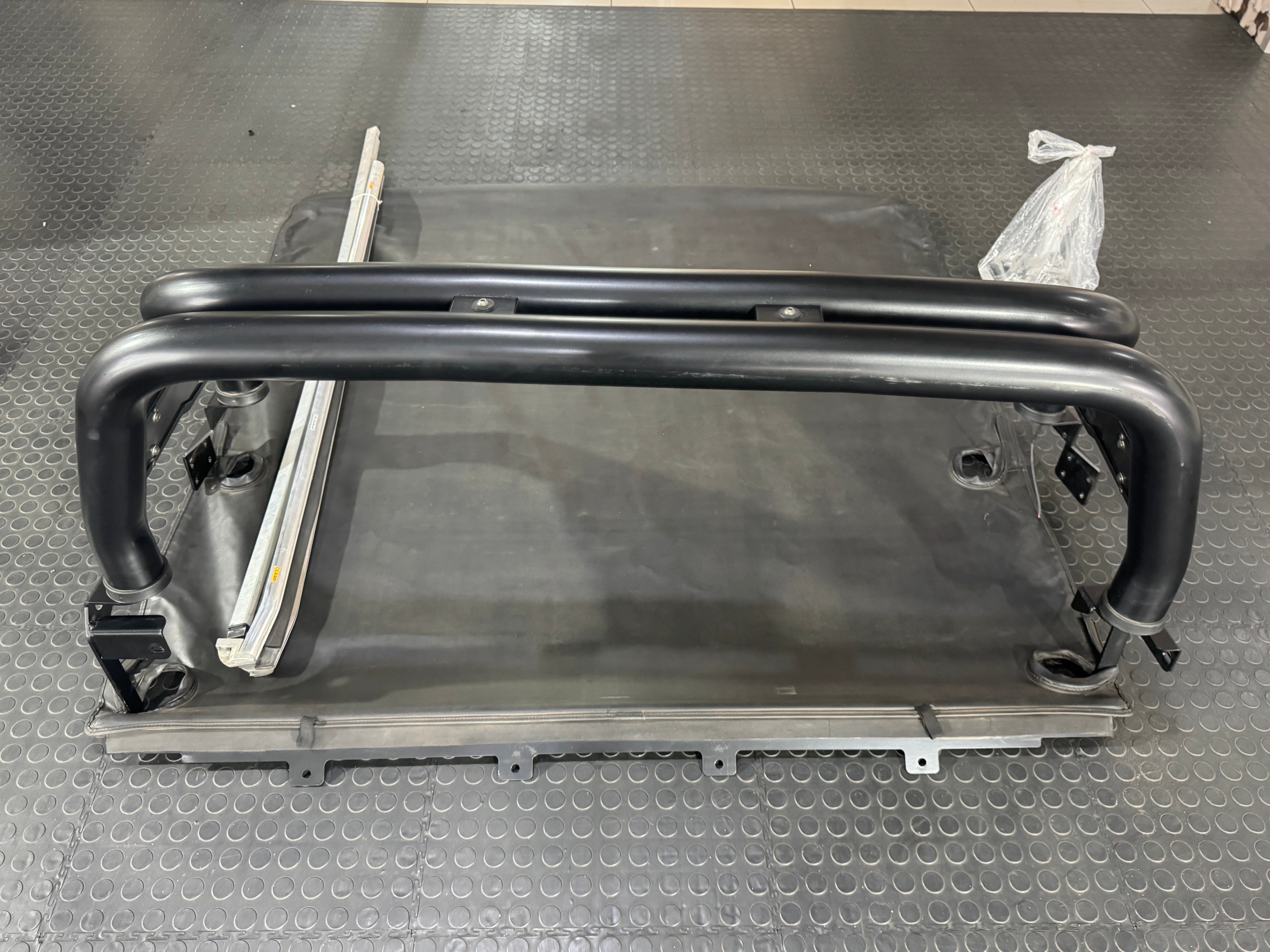NISSAN NAVARA 2021+ OEM ROLL BAR & TONNEAU COVER PREOWNED