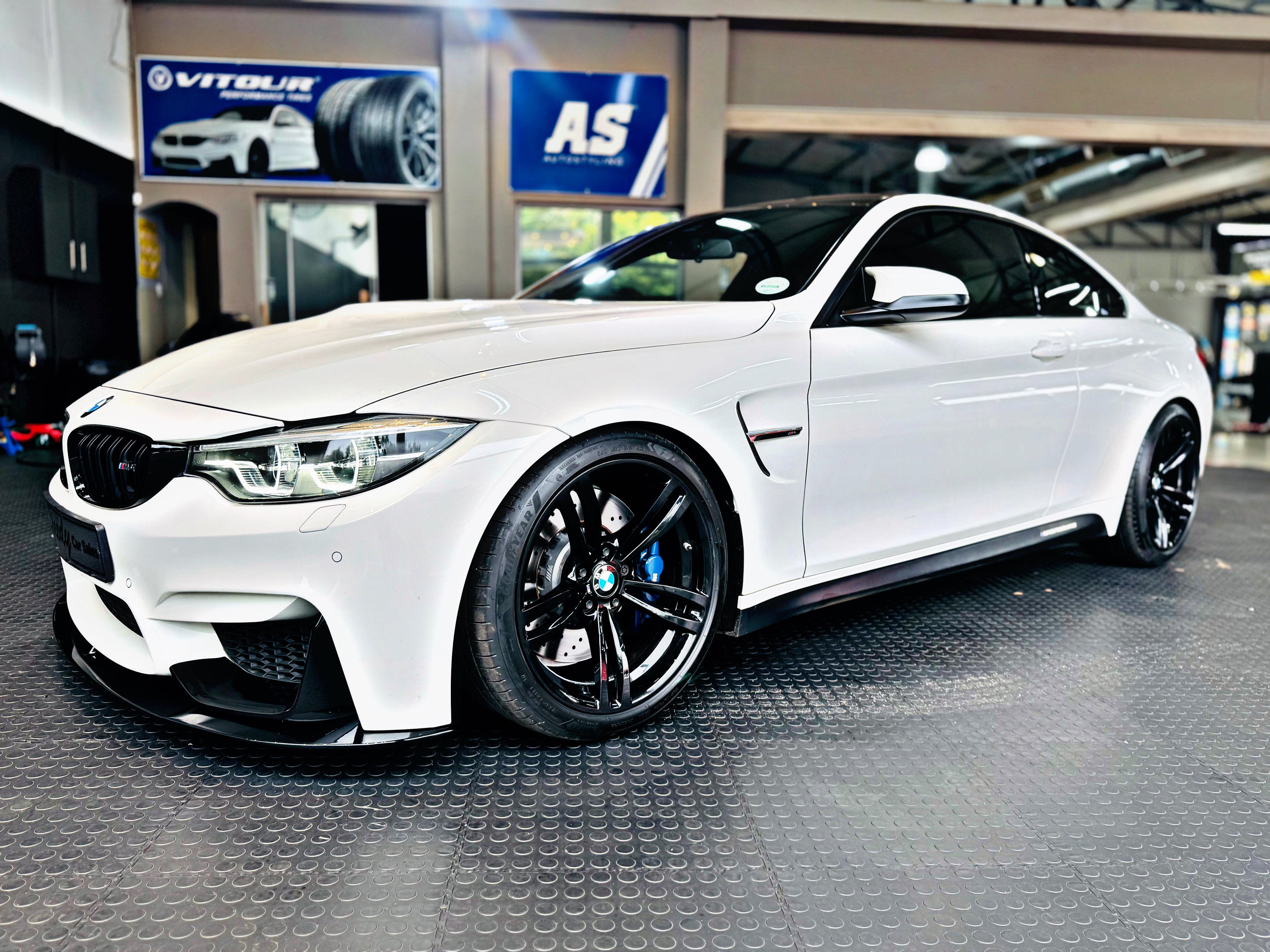 BM F80/F82 M3 M4 FRONT MP SPOILER GLOSS BLACK