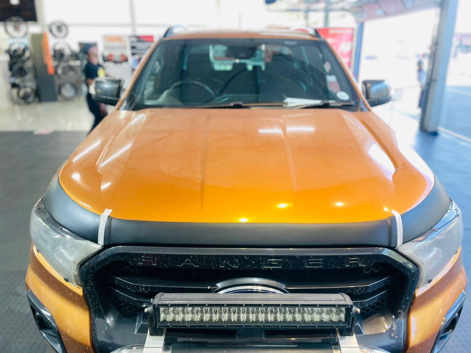 Bonnet guard Ford Ranger T7 stick on Matt black