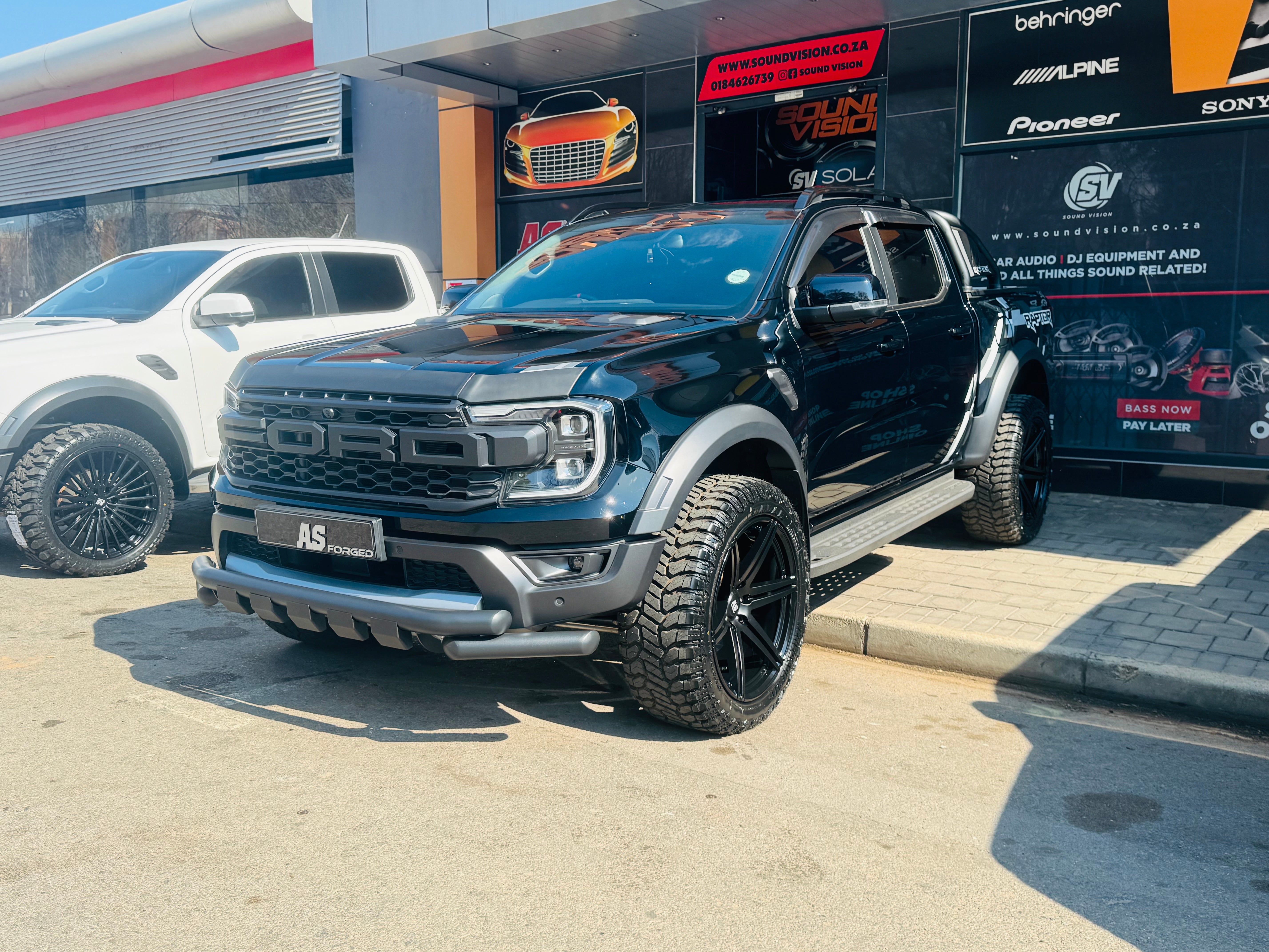 FORD RAPTOR RANGER/ EVEREST  NEXT GEN 2023 BUMPER GUARD / NUDGE BAR / STYLING BAR 3 PIECE BLACK FITS ALL NEW GENERATION FORD RANGERS