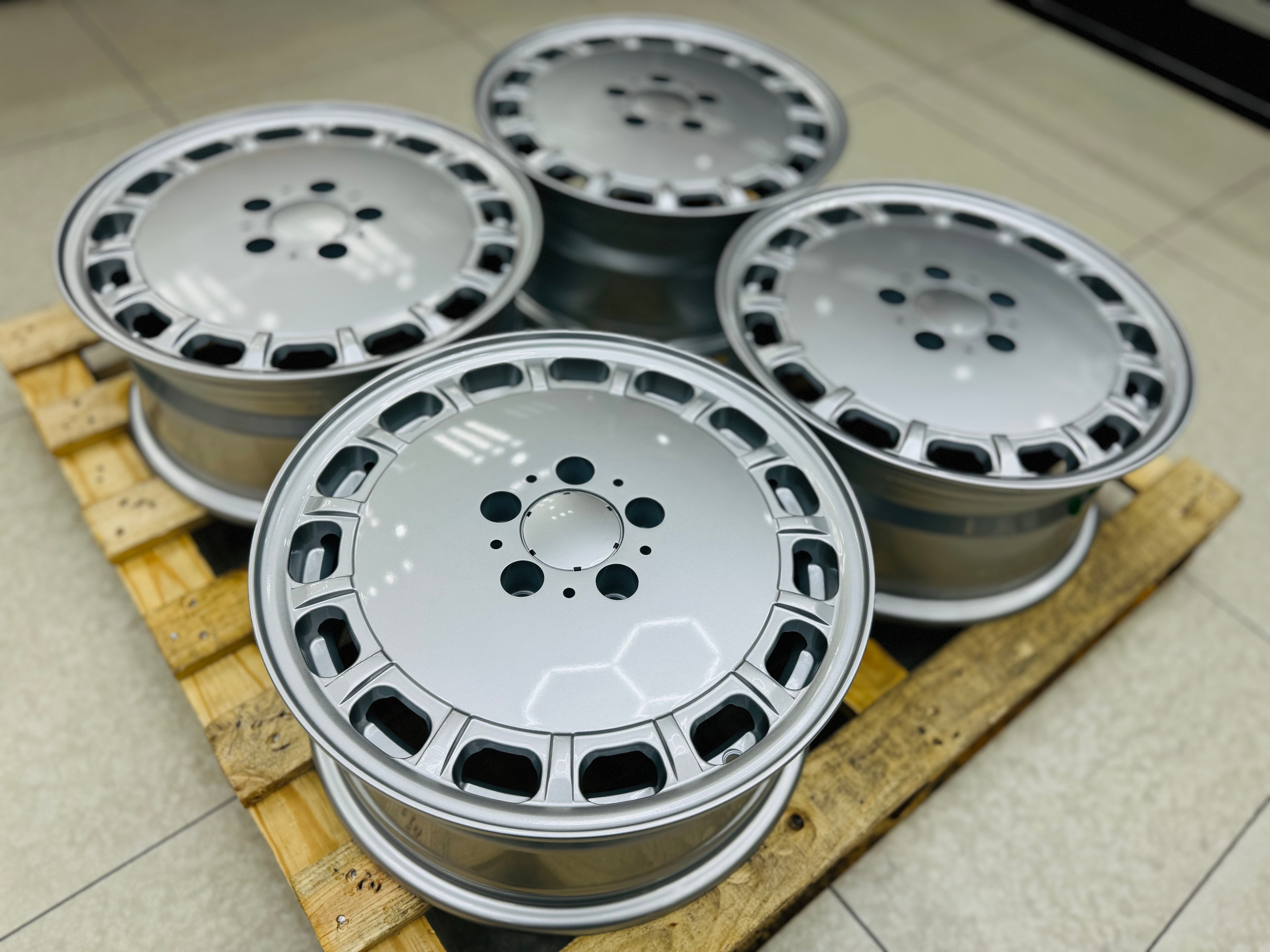 16” AS-SEC MERC WHEELS SILVER – Autostyling Klerksdorp