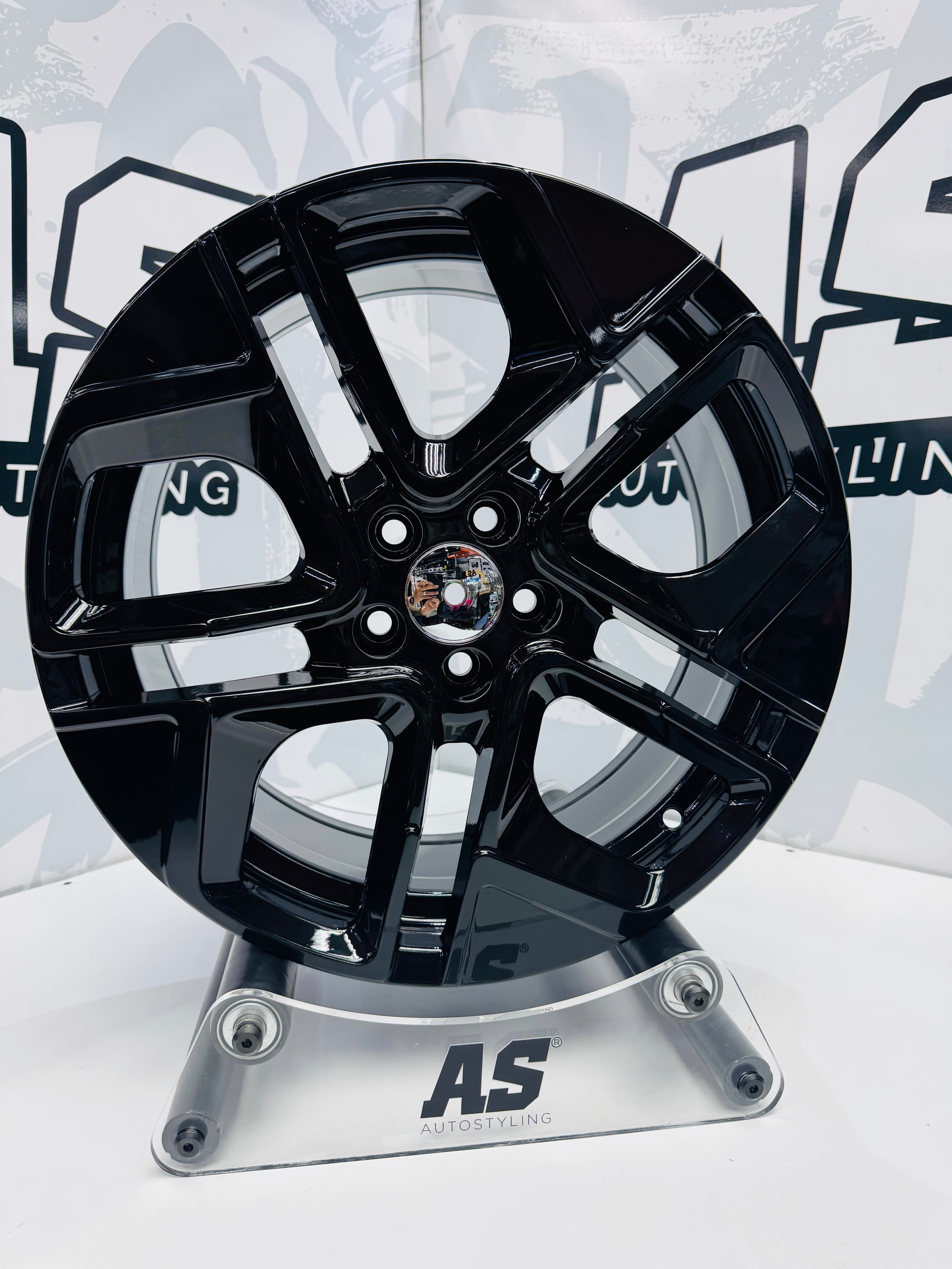 17” AS-TAIGO  5/100 BLACK RIMS