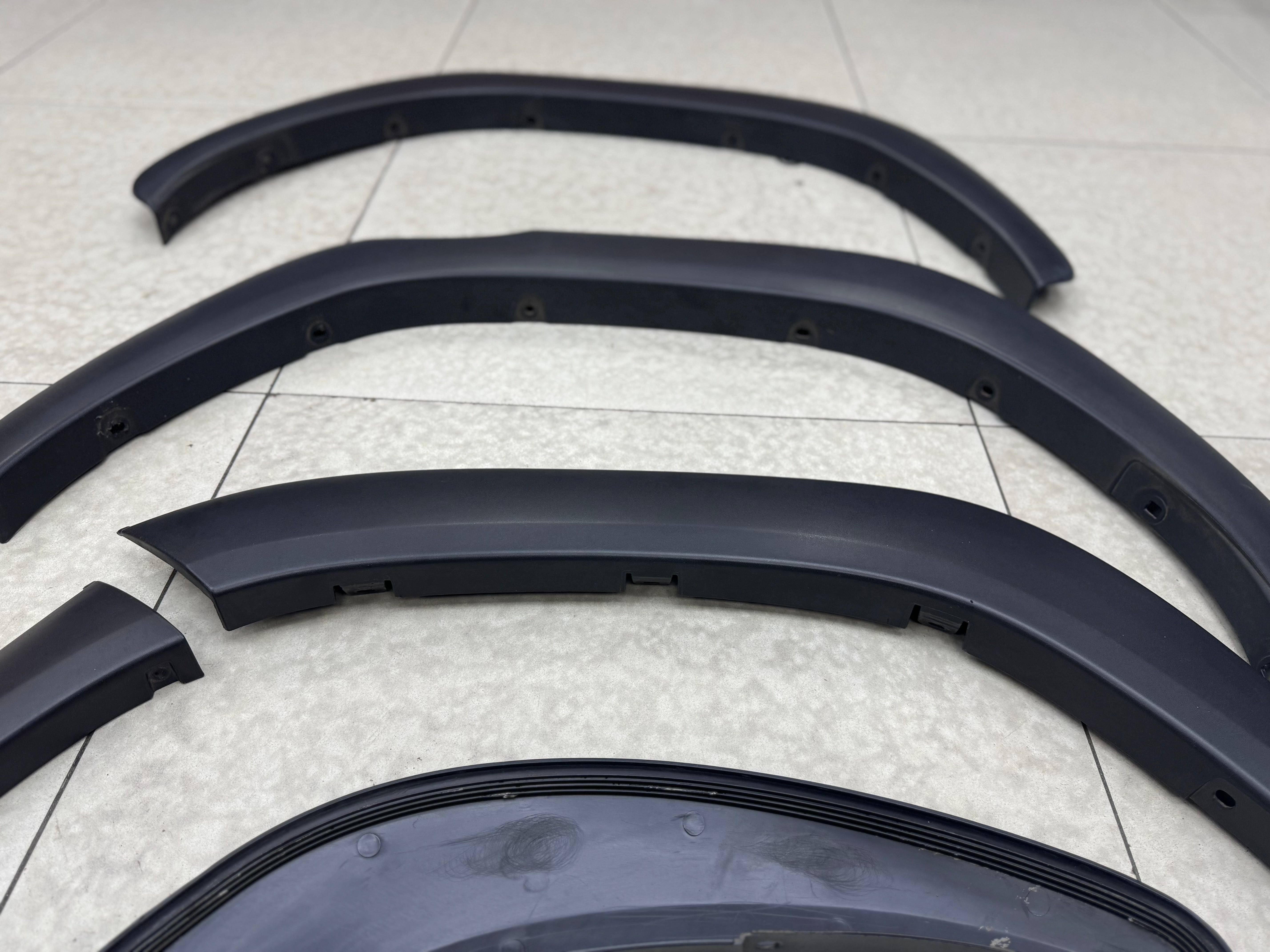 TOYOTA HILUX REVO 2016+ PREOWNED WHEEL ARCHES