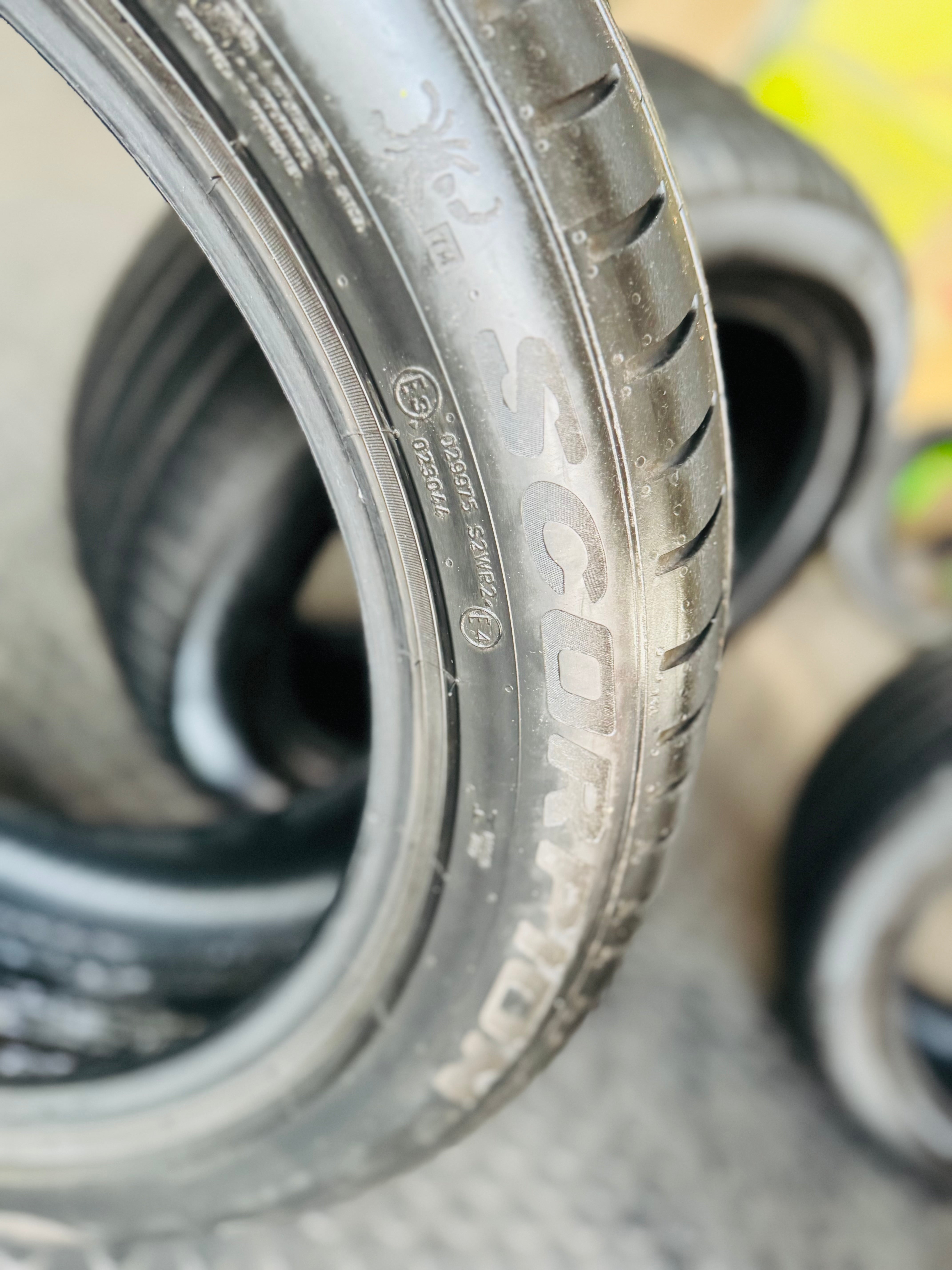 255/45/19 PIRELLI SCORPIO TYRE  ( used )