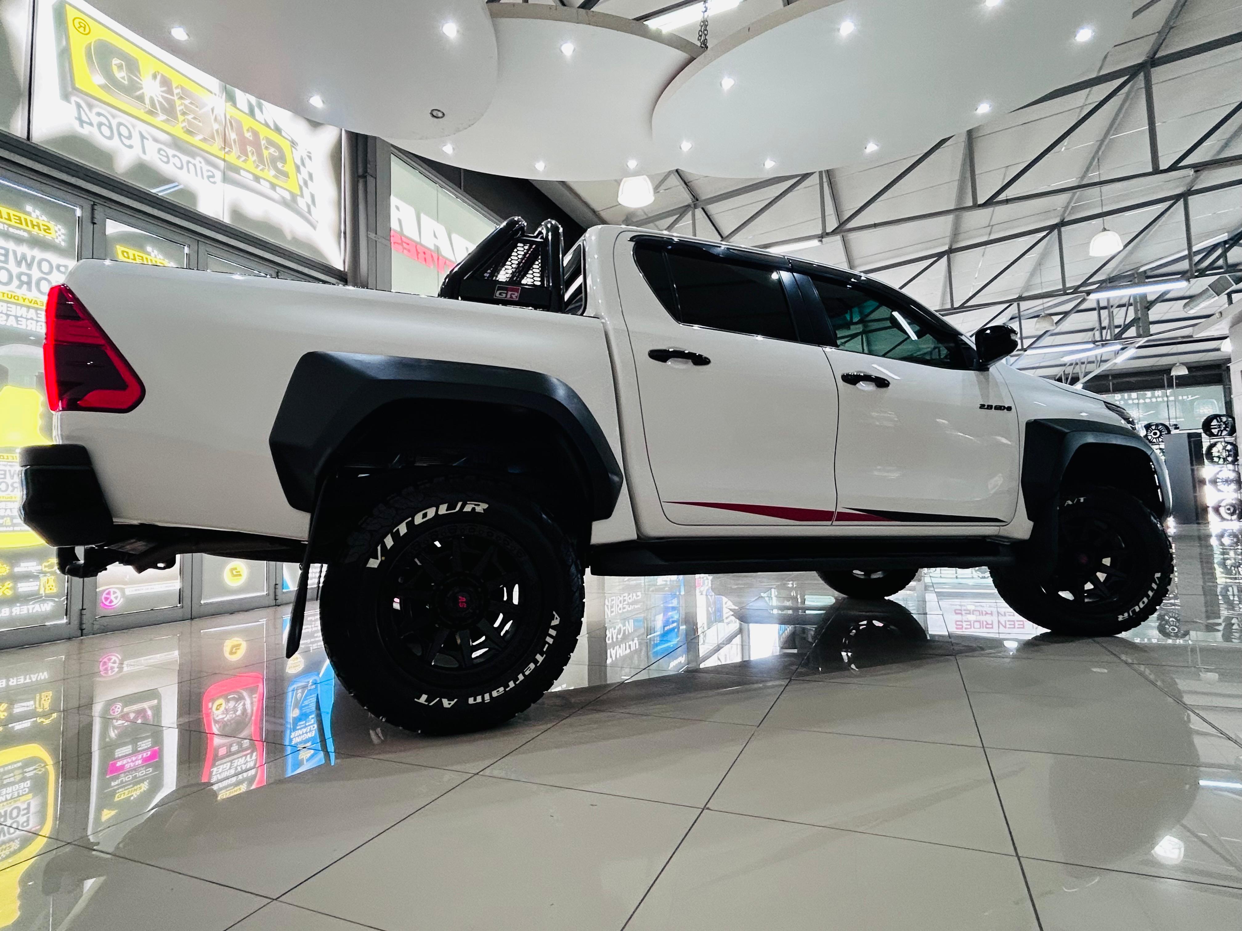 265/60/18 VITOUR ALL TERRAIN WHITE LETTER  TYRE