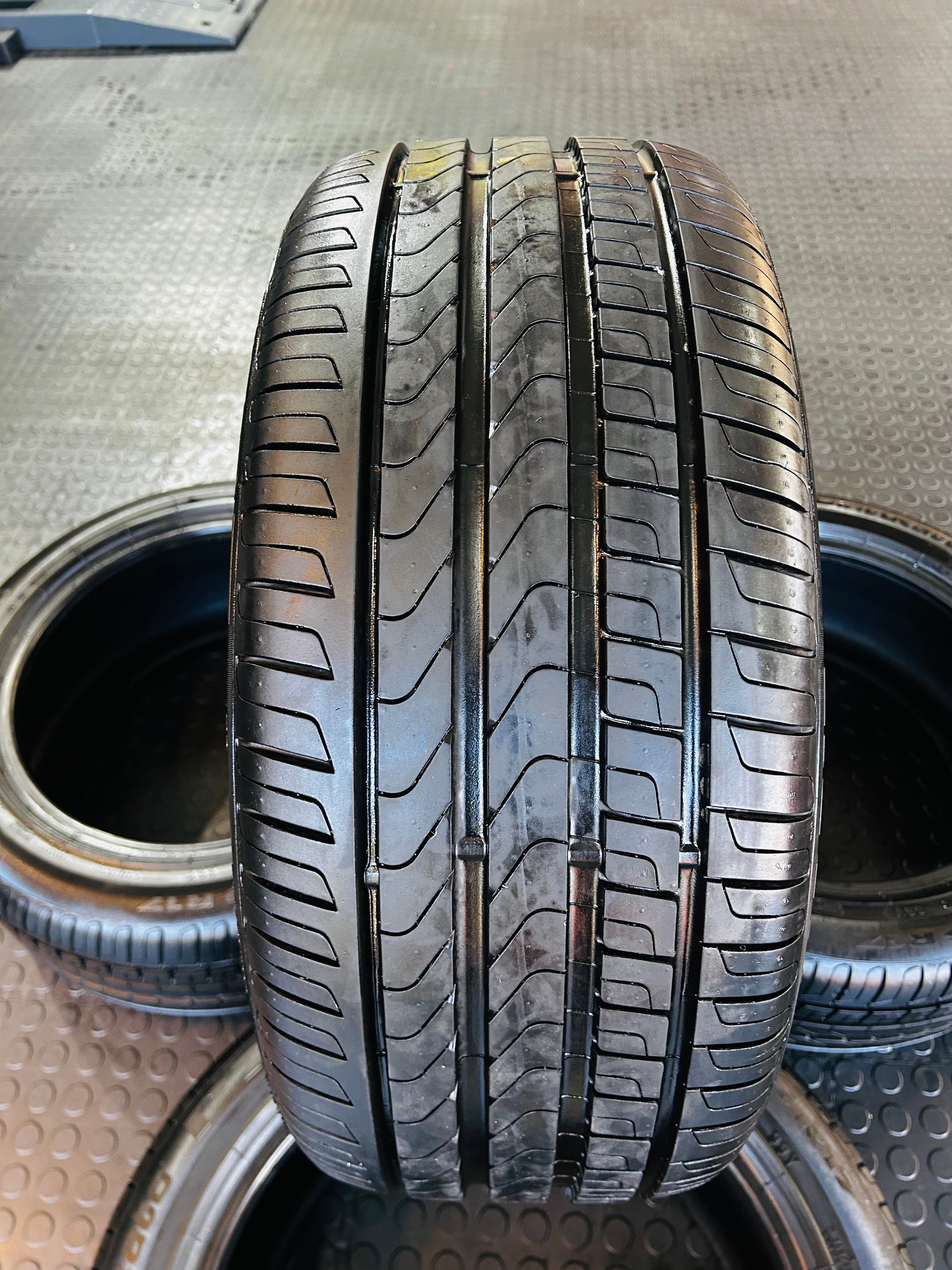 245/45/17 PIRELLI CINTURATO P7 SOLD IN A SET OF 4 DEMO SET ( FITTED TO DISPLAY CAR IN SHOWROOM )