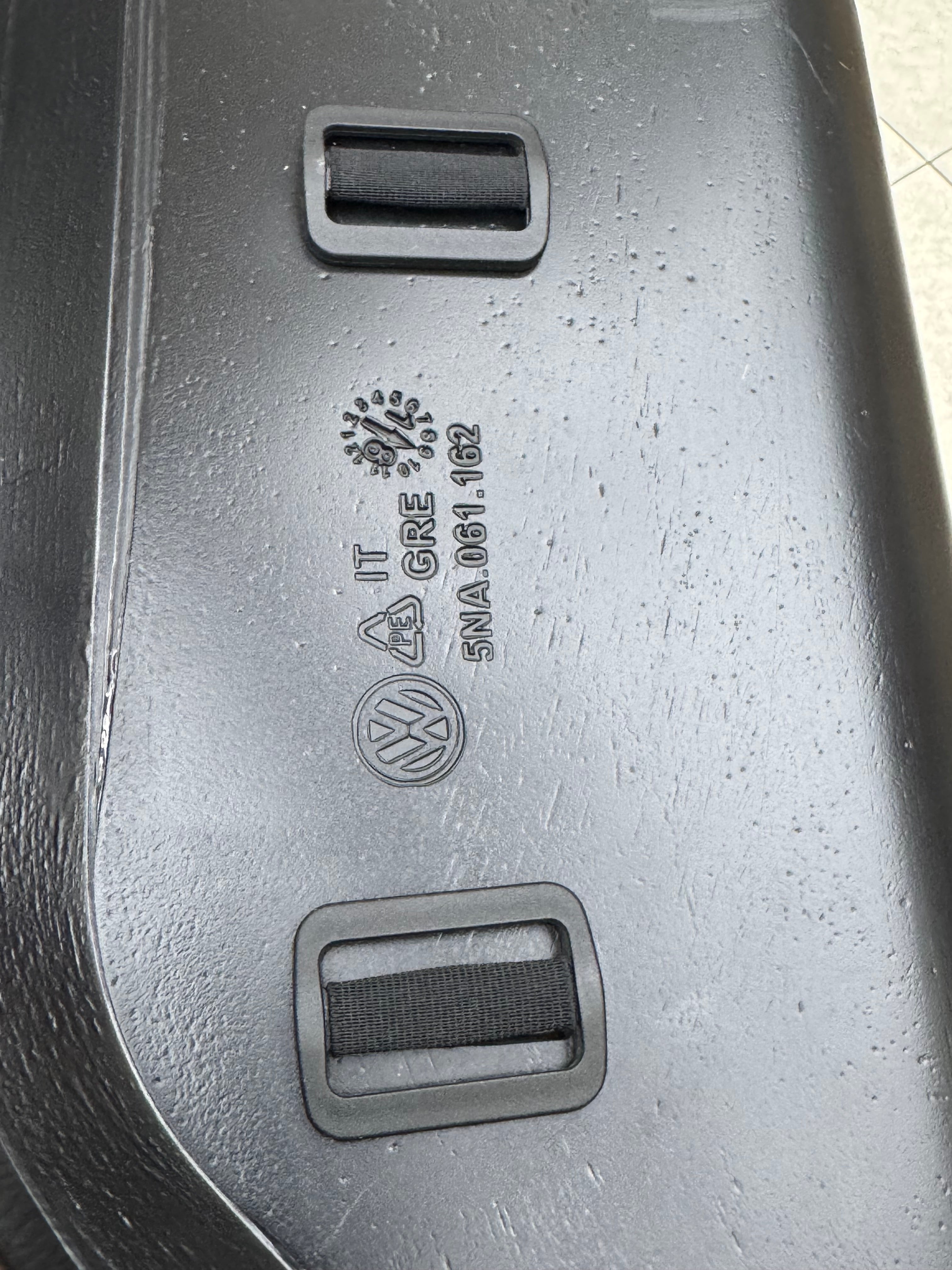 VW TIGUAN 2020+ OEM BOOT BUCKET  ( PREOWNED )
