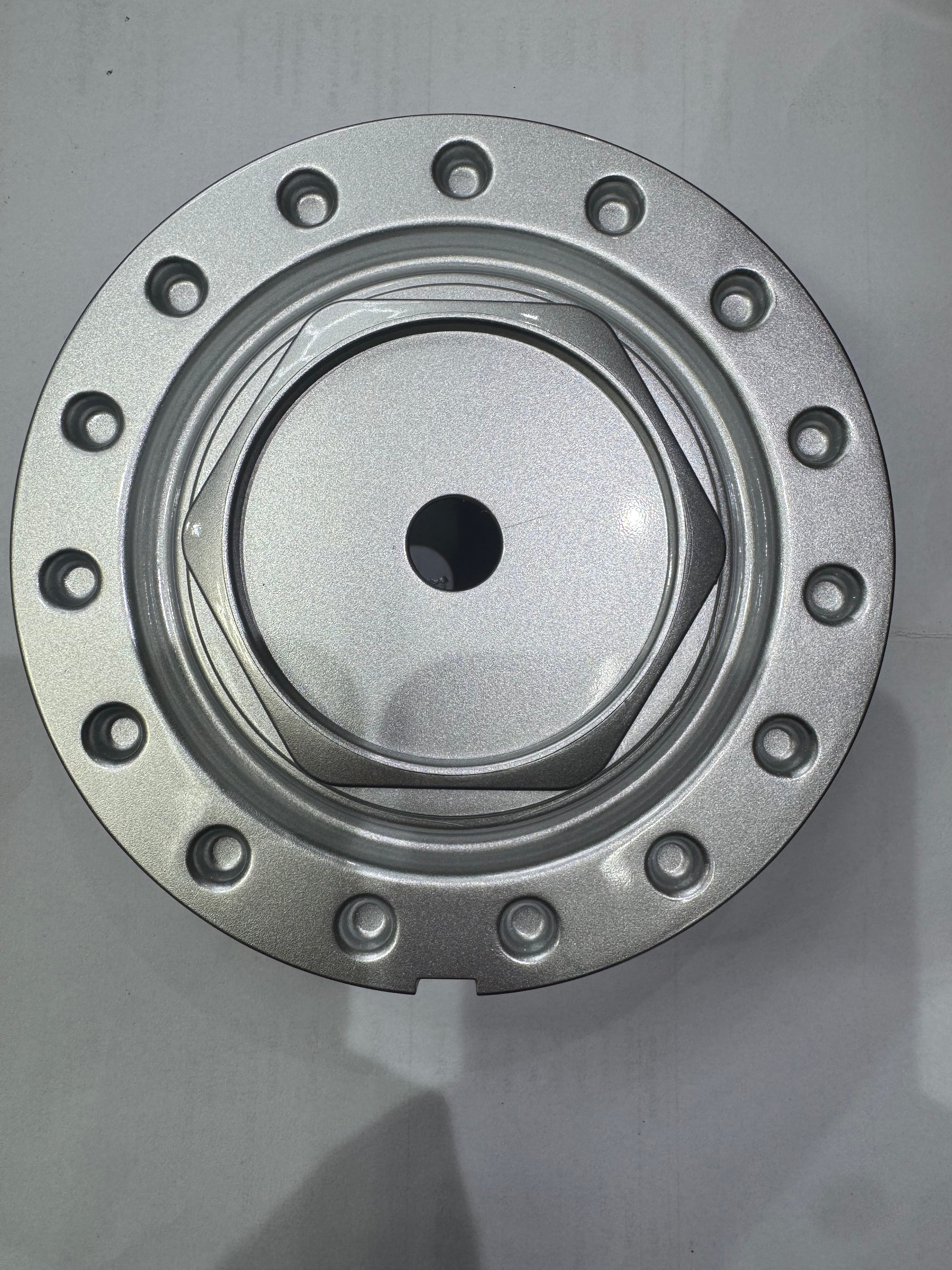 Centre caps for 16 AS Vura  RIMS