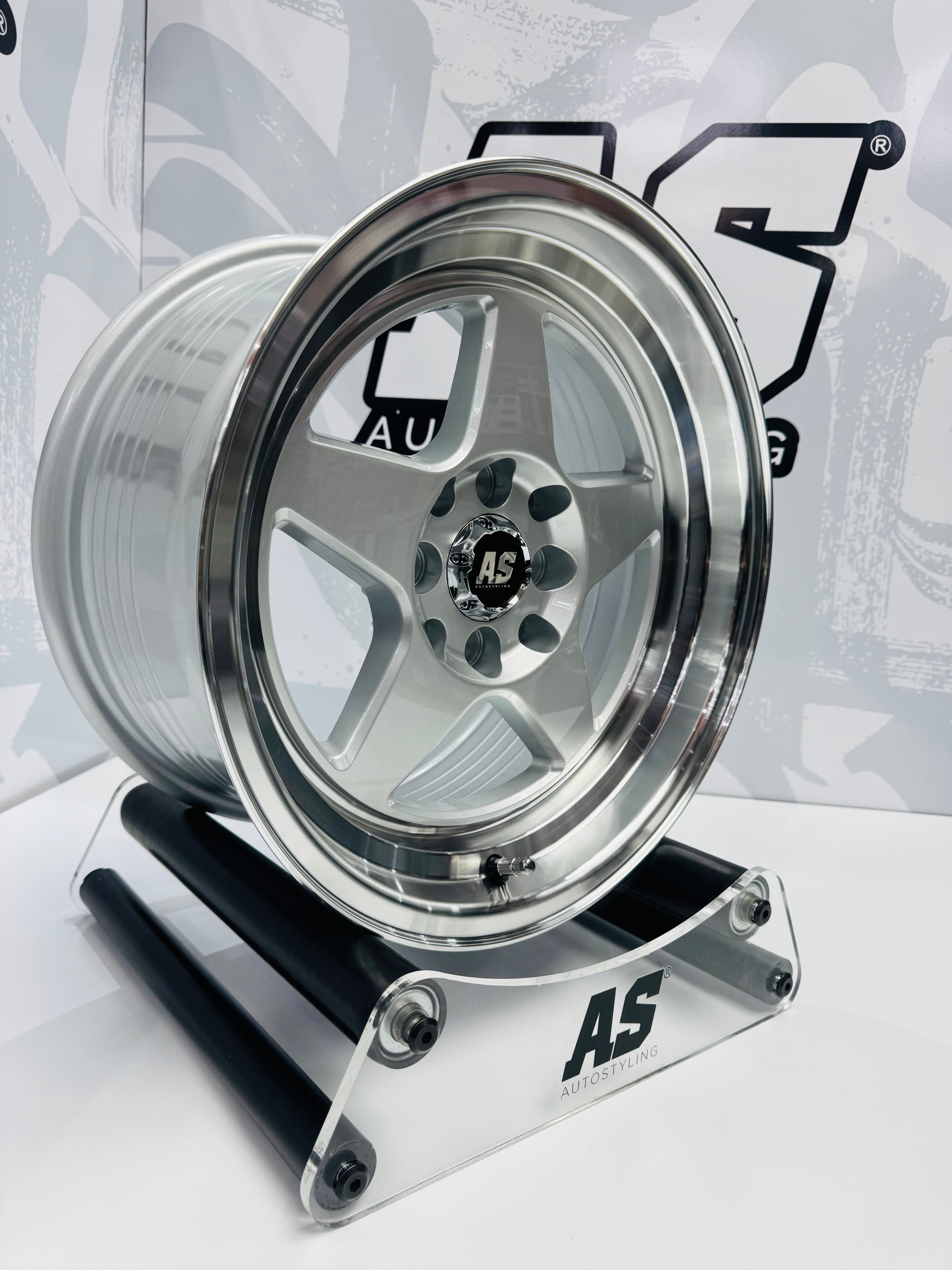 15” M7697 4/100 4/114 SF