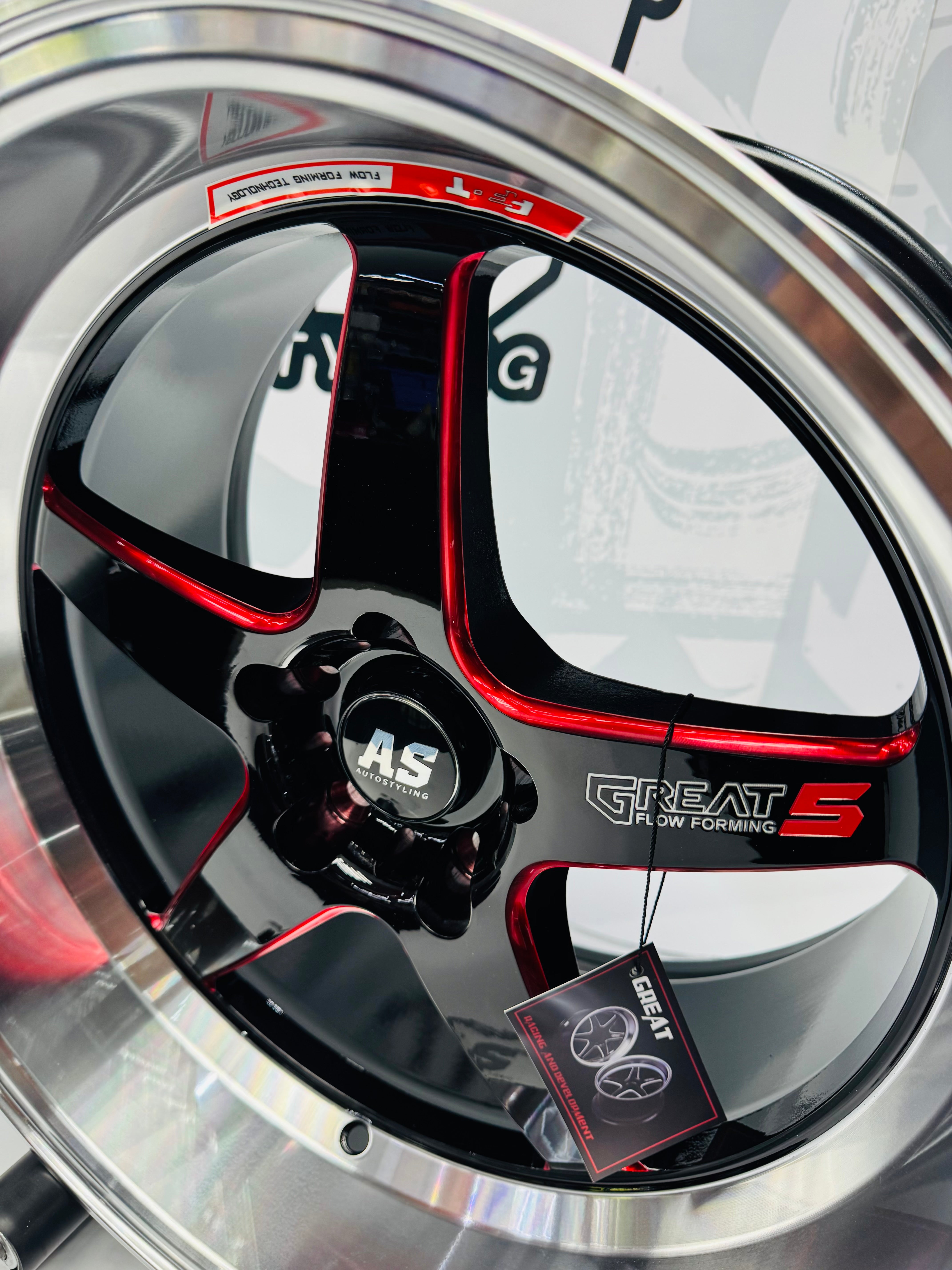 18” F99ZX307 5/114 BLACK with RED MILLING