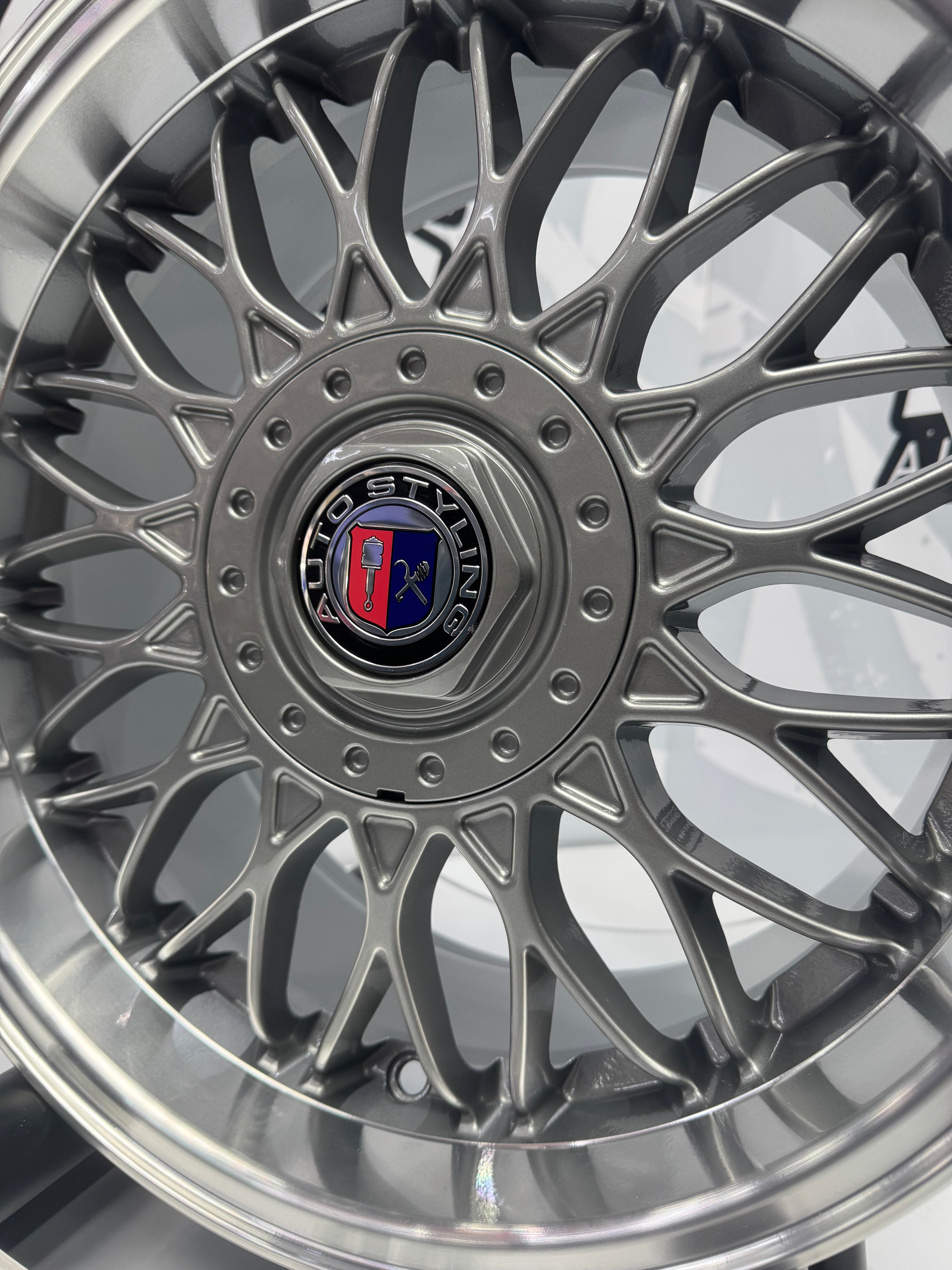 16” AS-VURA MESH / JETTA VR6 click on description for specs
