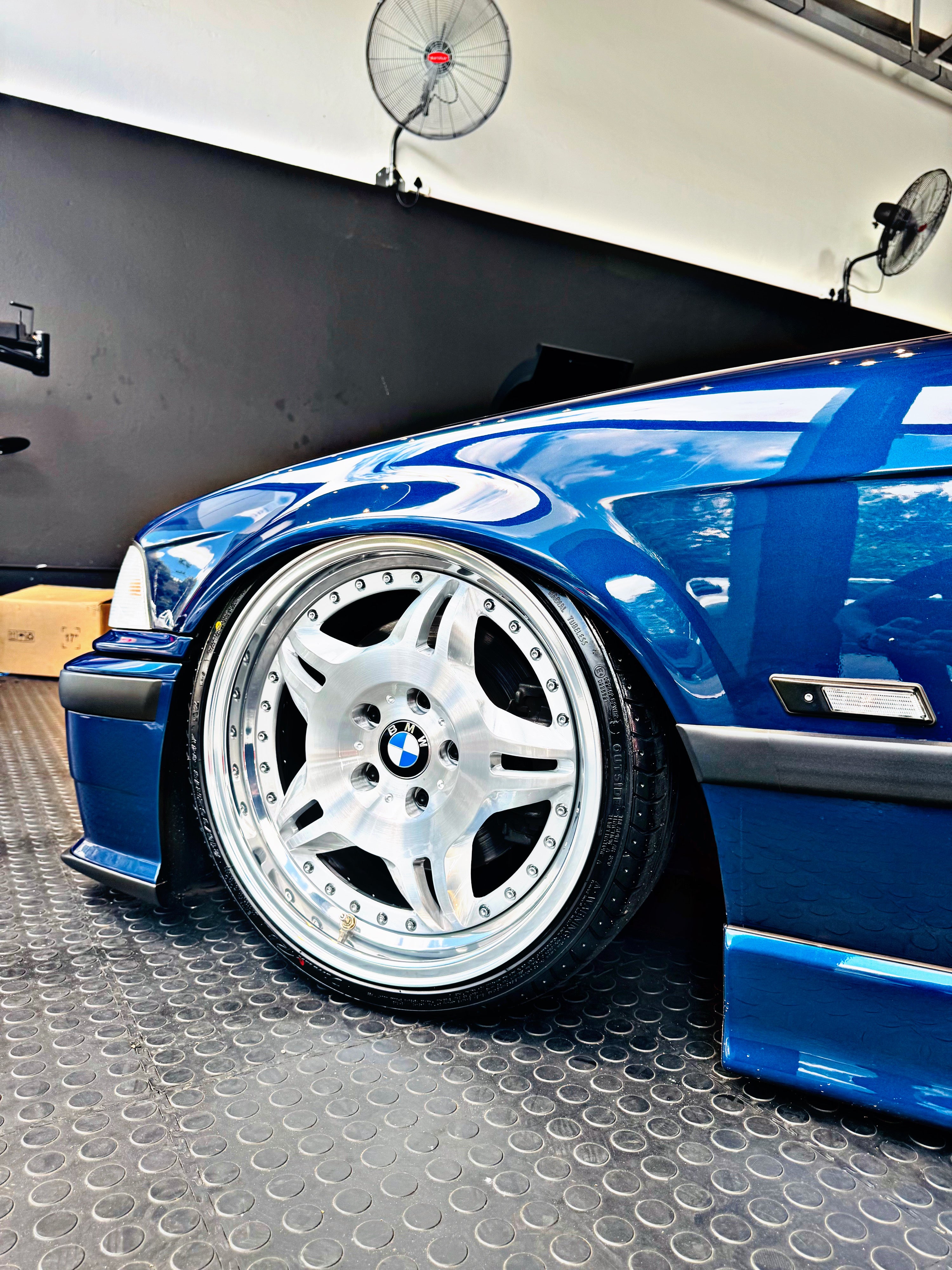 18 ” E36 M3 MOTORSPORT GERMAN SPEC FORGED2PCE SPLIT  RIMS SILVER NARROW WIDES WITH HIGH POLISH MIRROR LIPS - Autostyling Klerksdorp