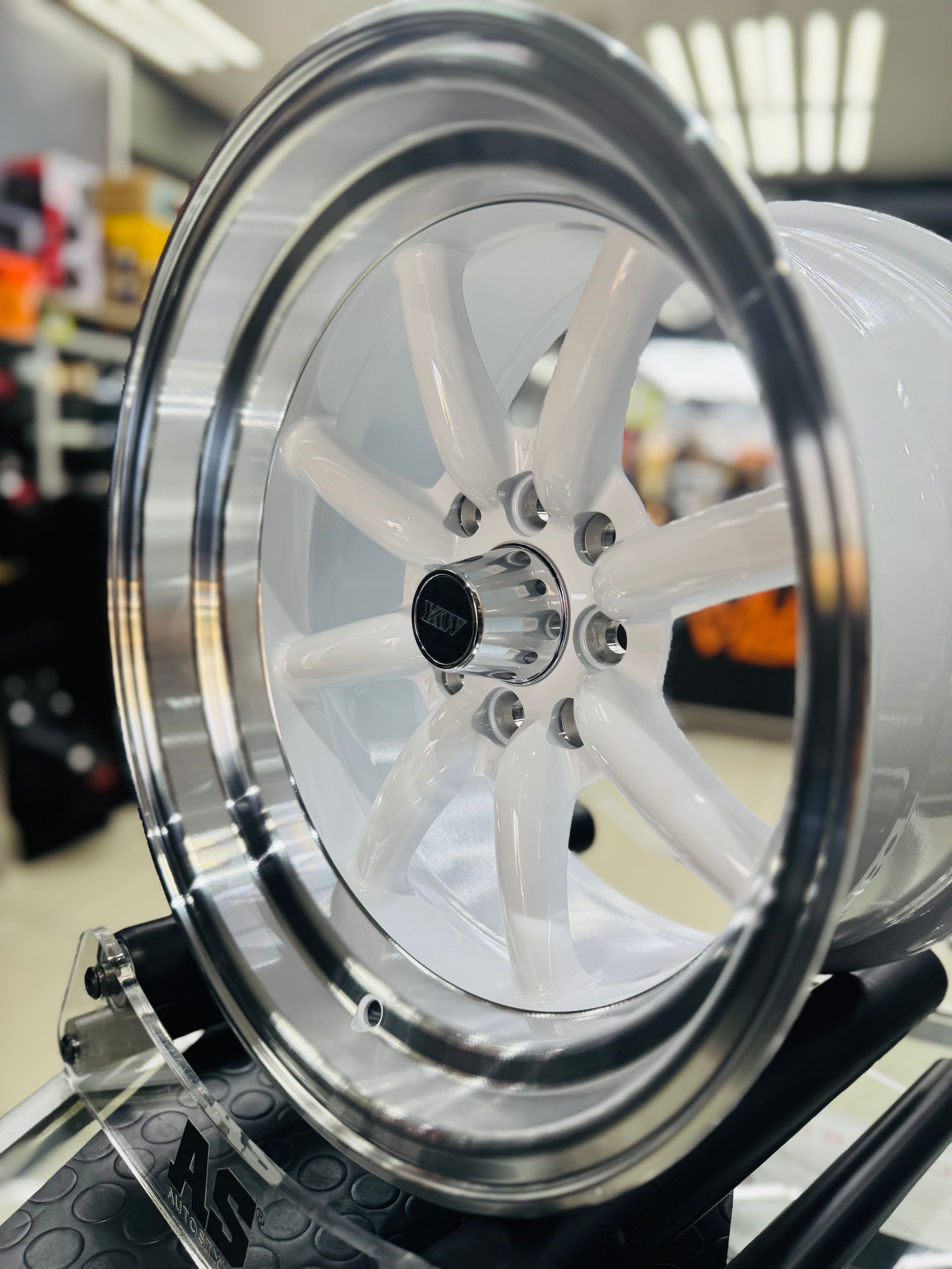 15” AS-WATA 8J/9J  4/100 4/114 WHITE RIMS