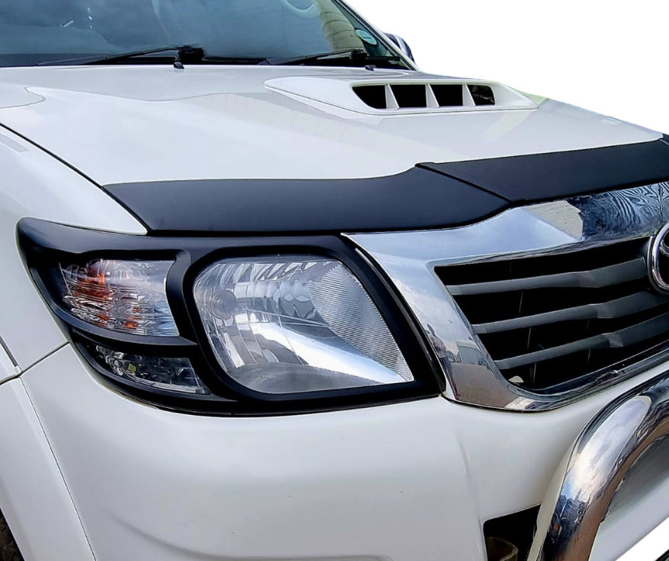 Bonnet guard HILUX D4D stick on Matt black