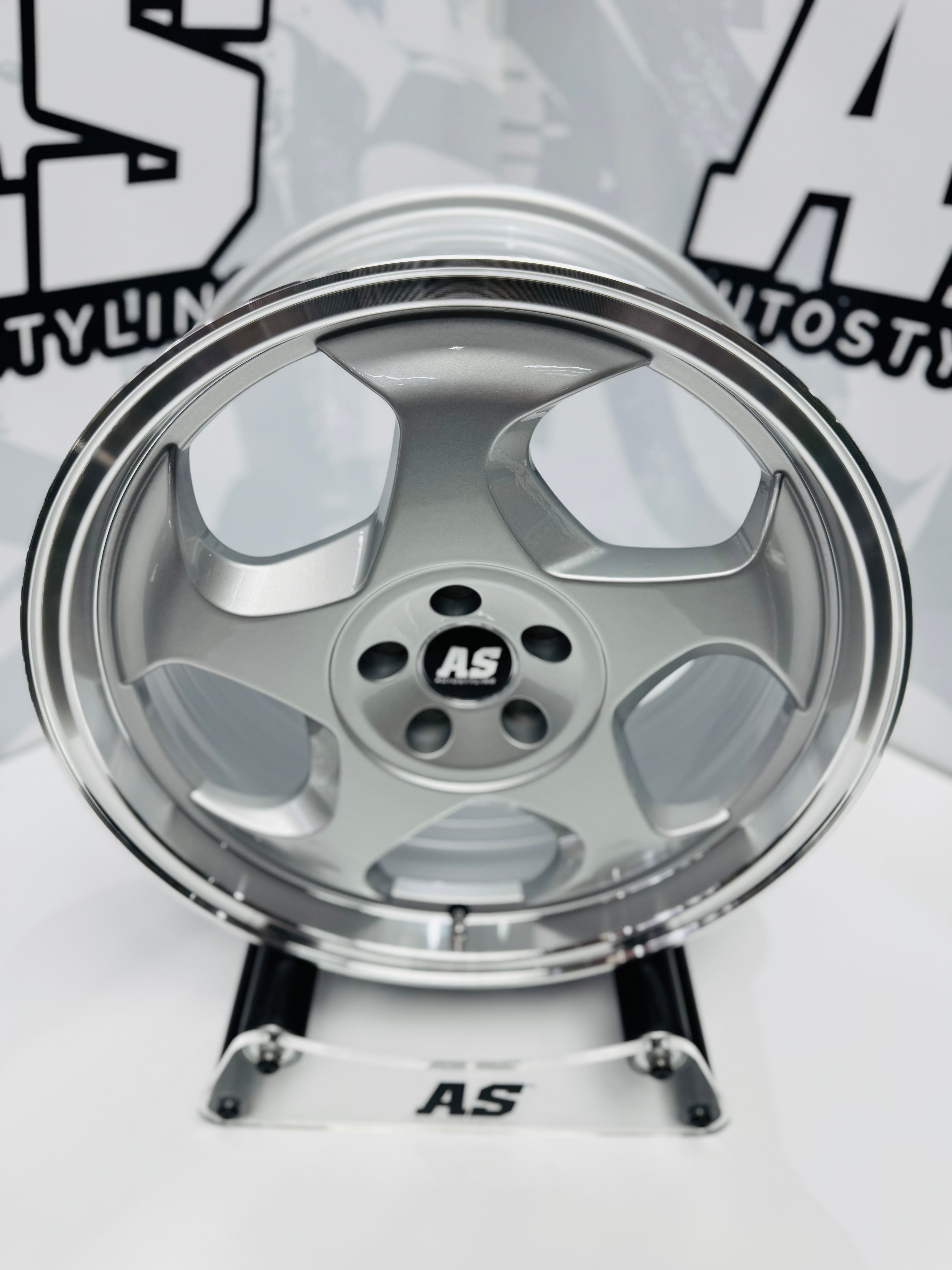 17” AS- THROWING STARS  5/100 SILVER RIMS