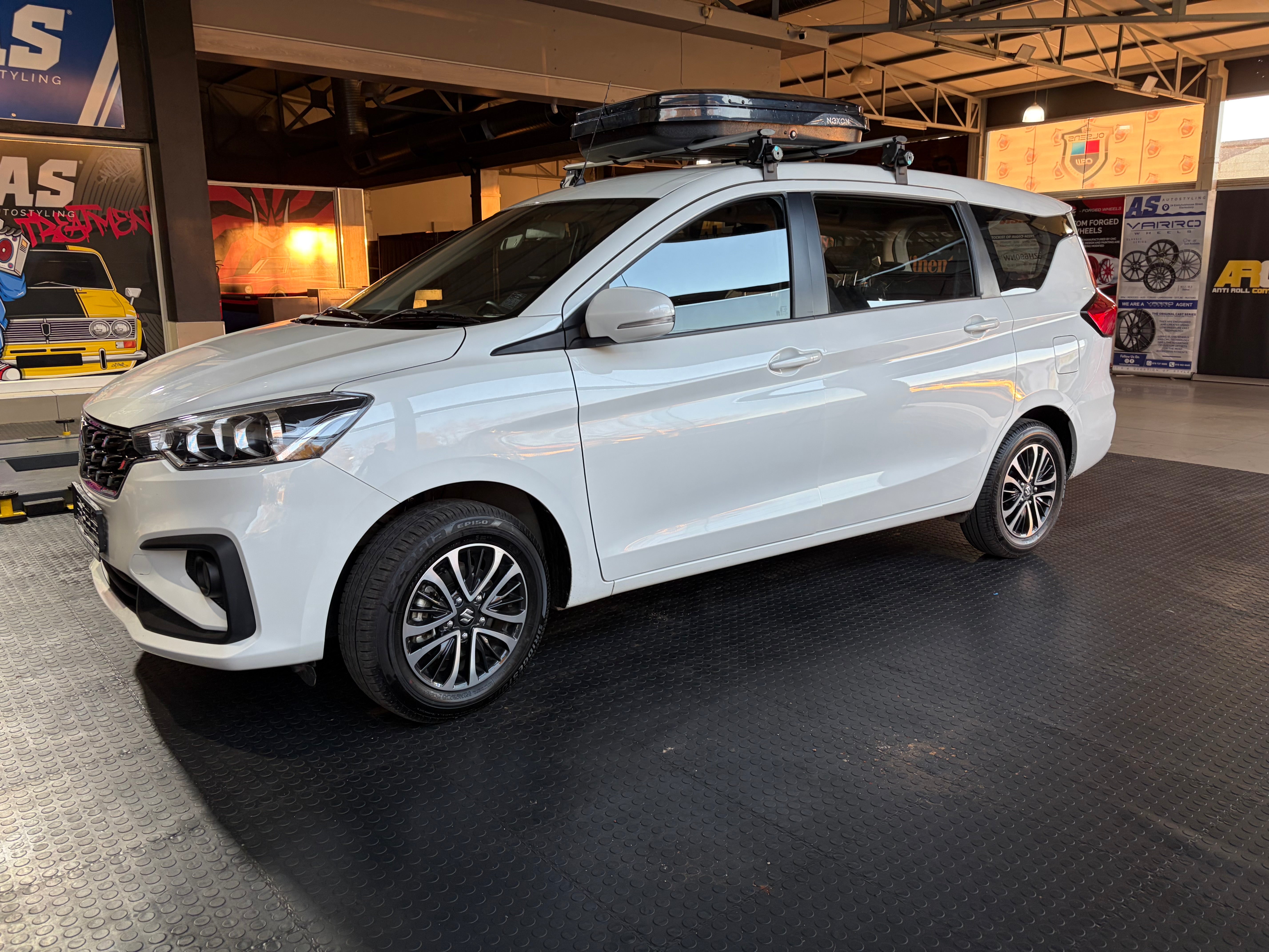 ROOF BOX 300L ABS PLASTIC