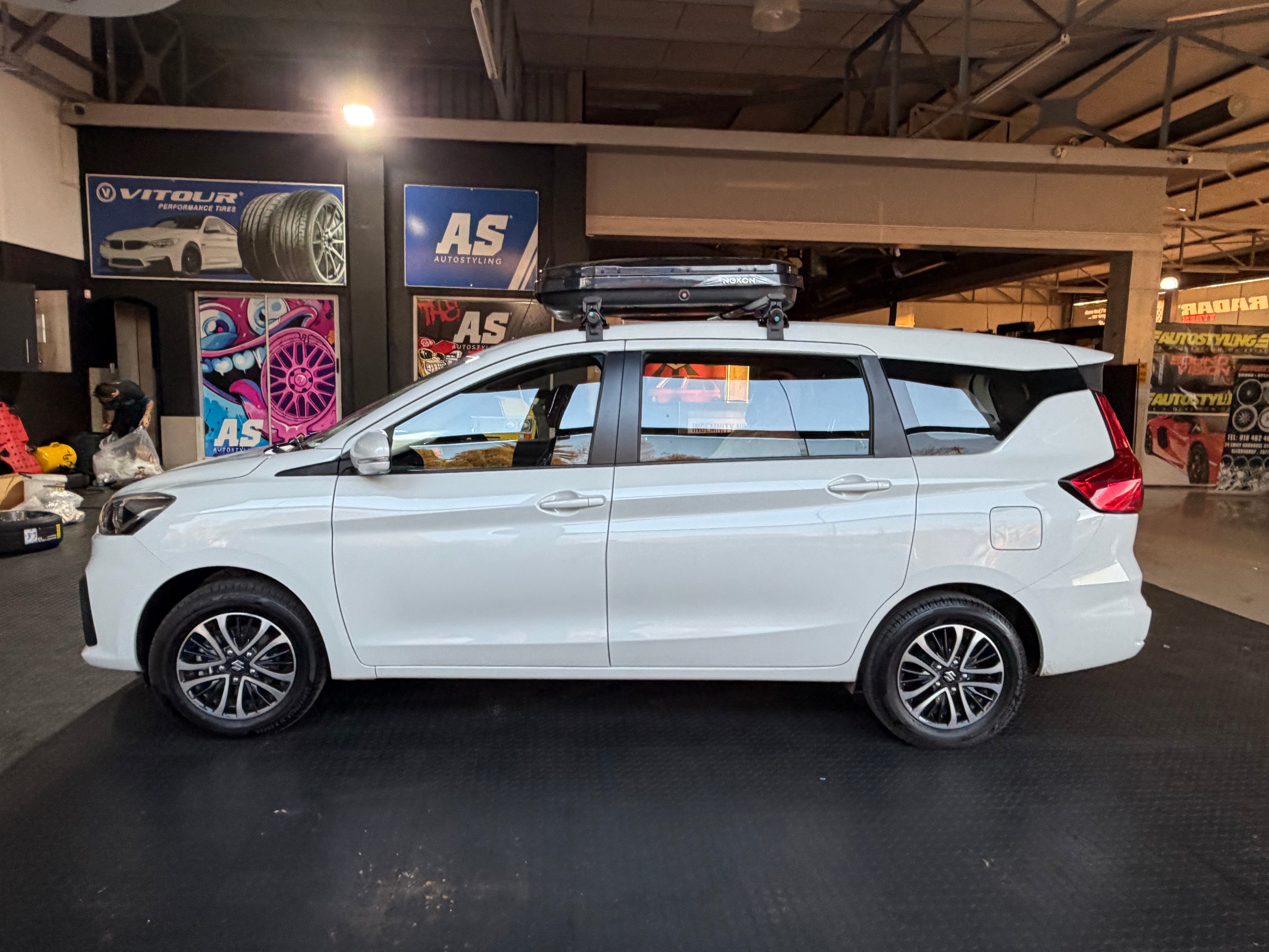 ROOF BOX 300L ABS PLASTIC