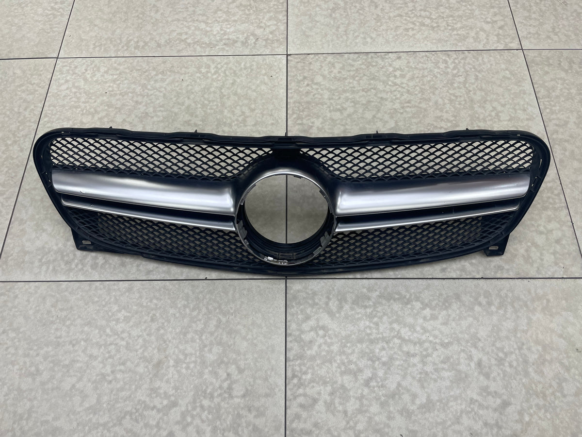 OEM MERCEDES GLA45  PREOWNED GRILL